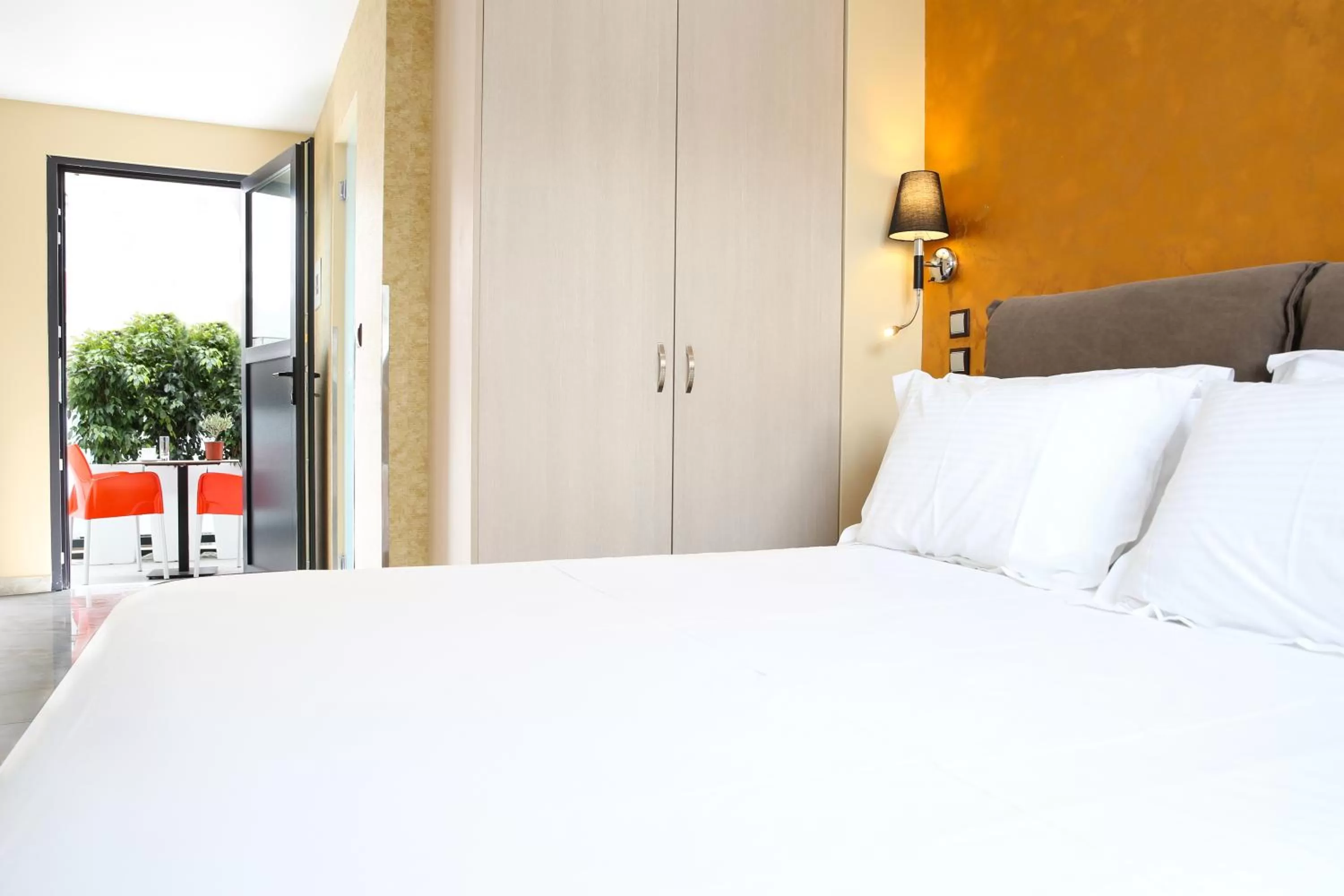 Bed in Athens Starlight Hotel