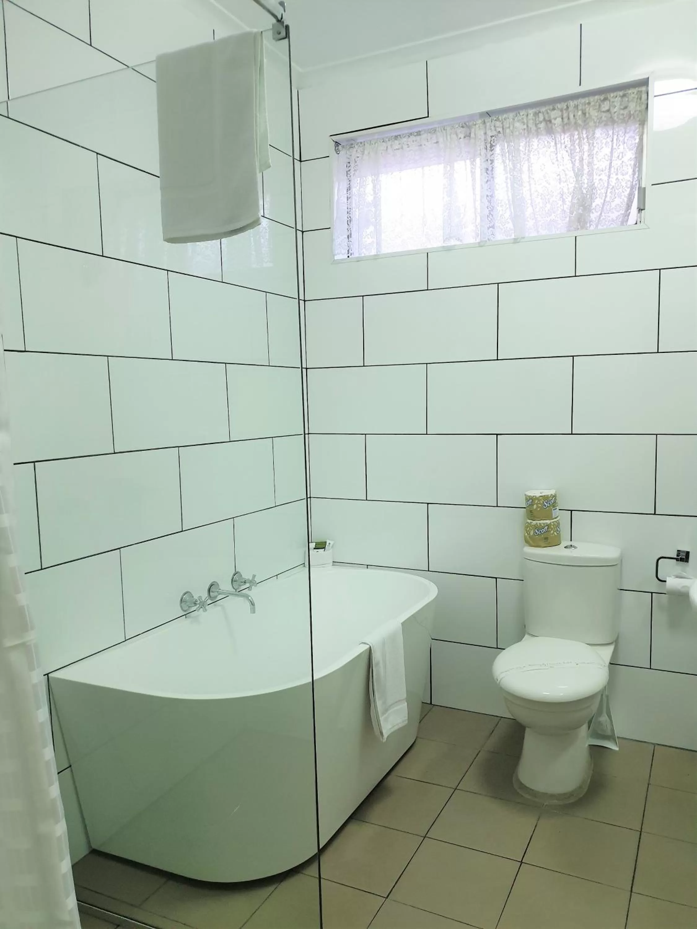 Bathroom in Best Western Endeavour Motel