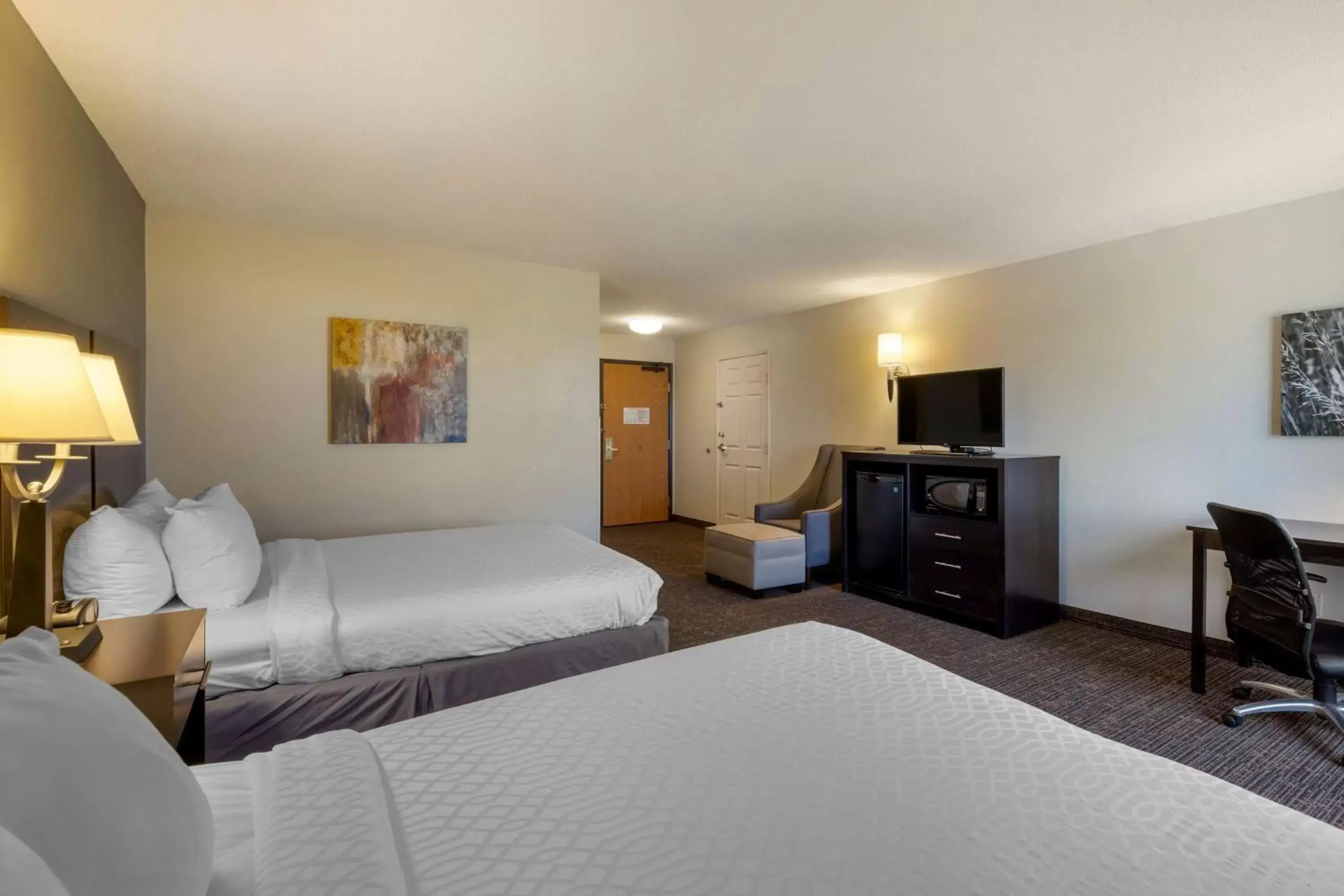 Bedroom, Bed in Best Western Plus Omaha Airport Inn