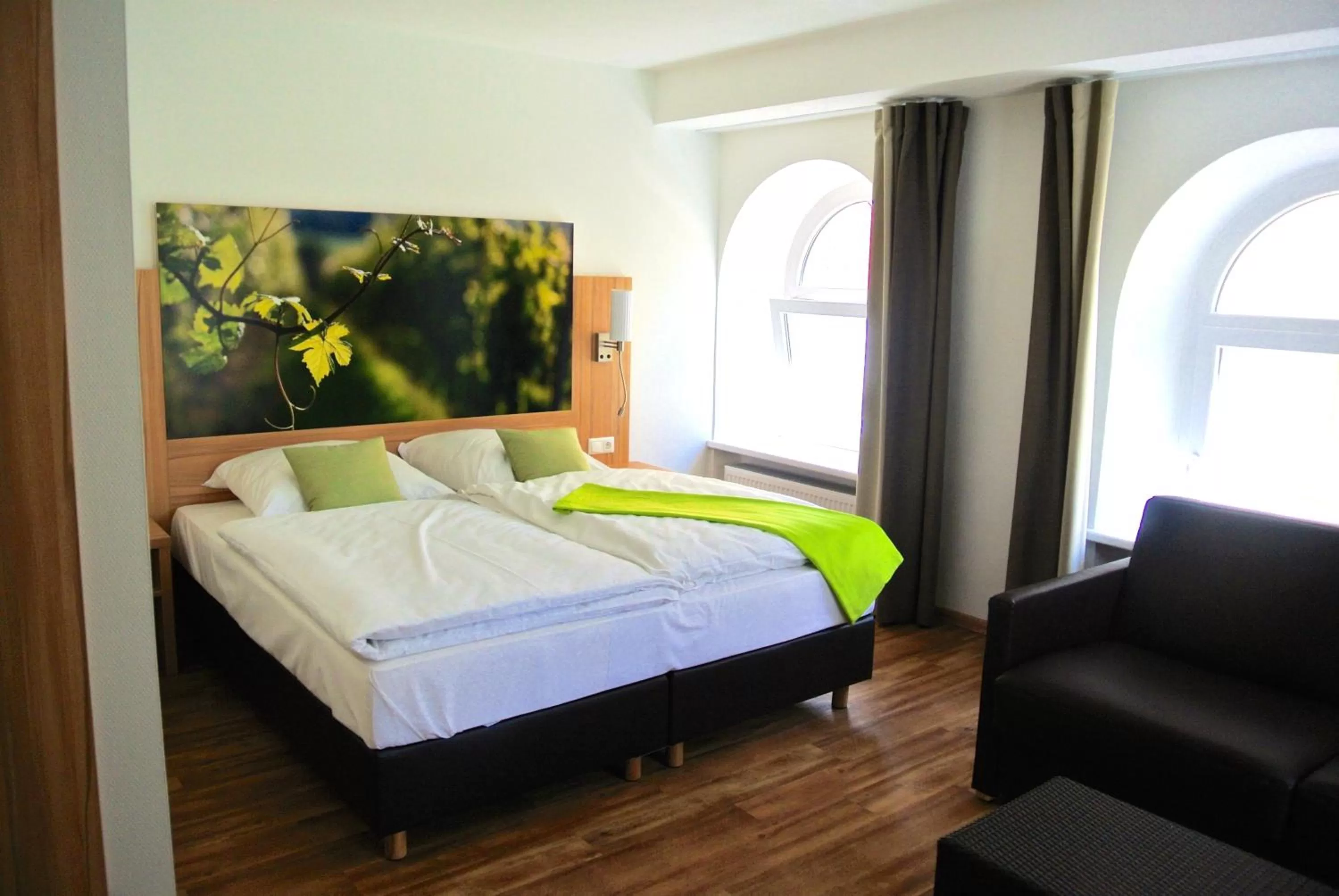 Bedroom, Bed in Hotel Deutsches Haus