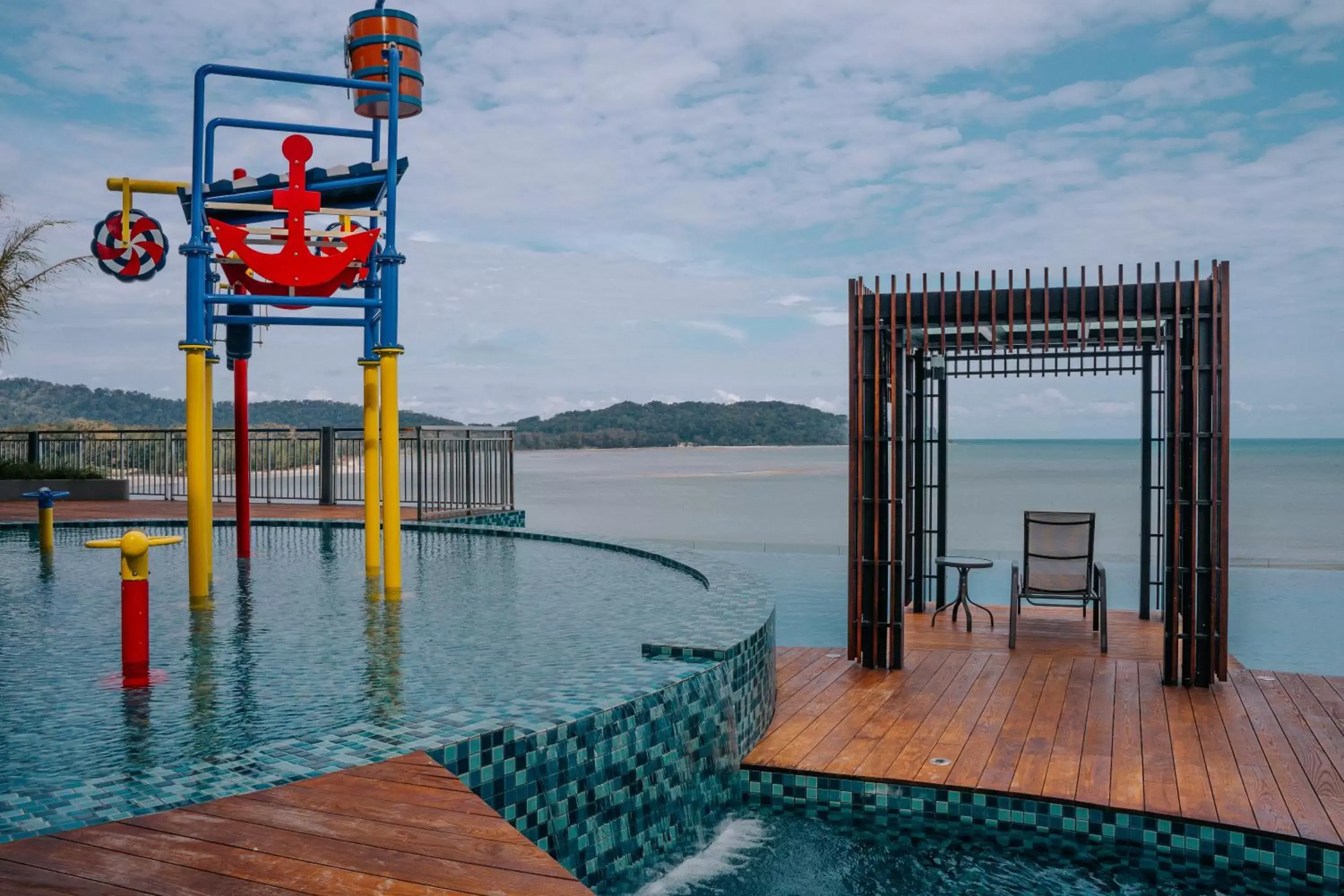 Swimming pool in Swiss-Belhotel Kuantan