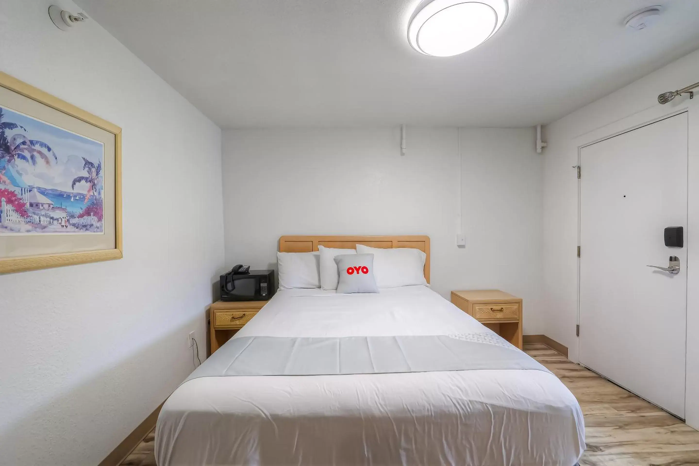 Bedroom, Bed in Newport Inn By OYO - Hwy 101