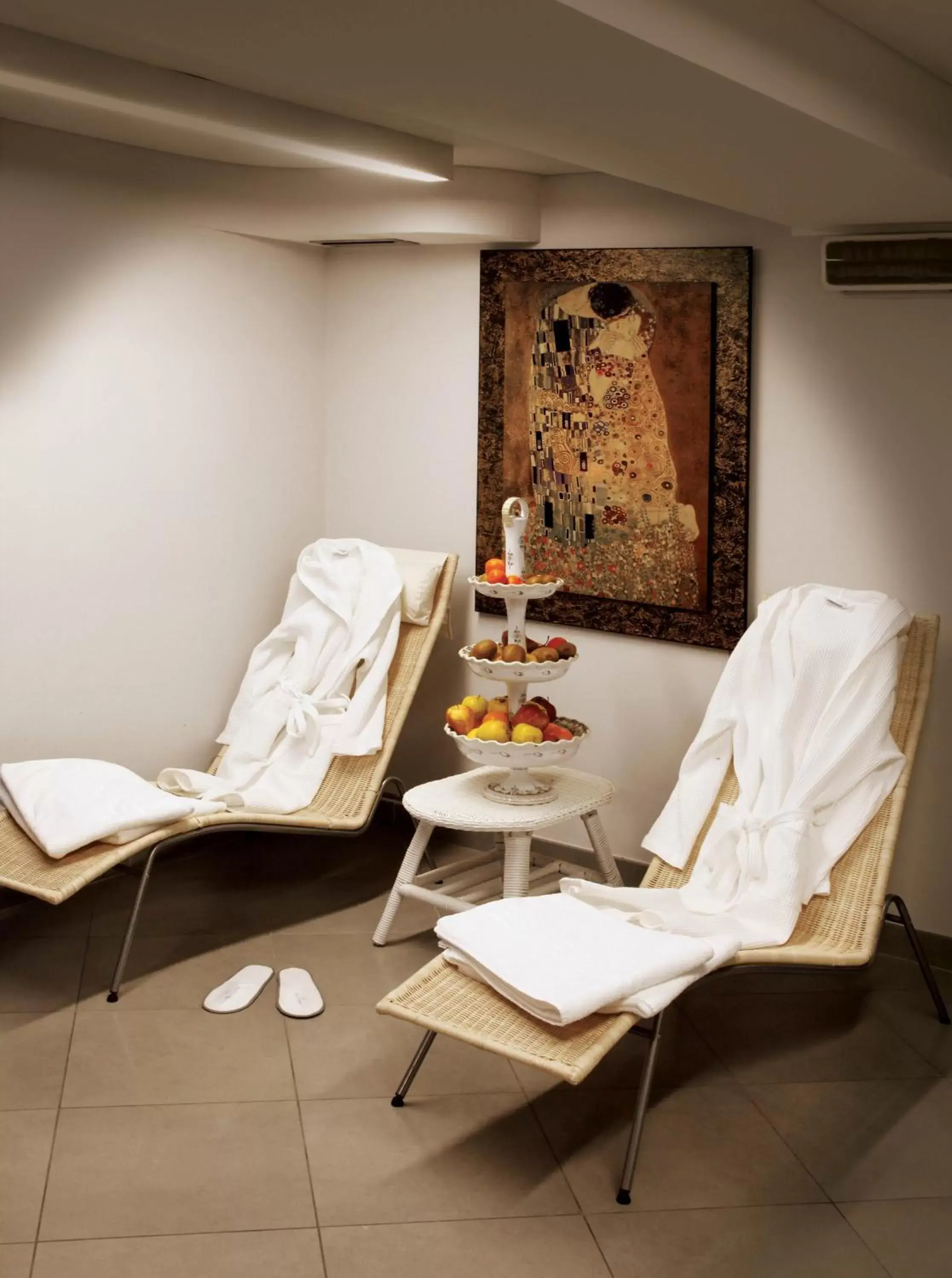 Spa and wellness centre/facilities, Restaurant/Places to Eat in Hotel Maritan