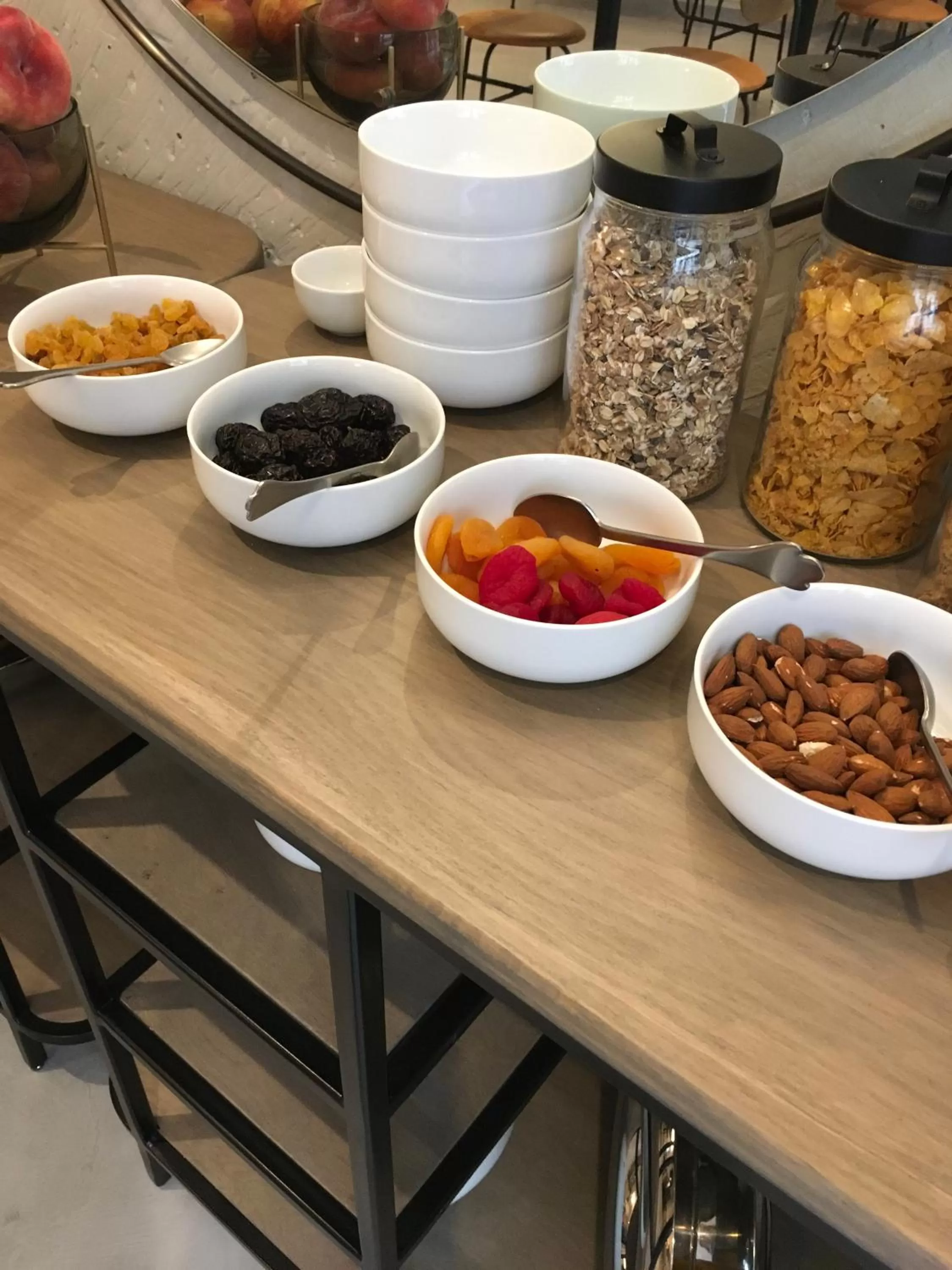 Food and drinks in Hôtel L'Adresse