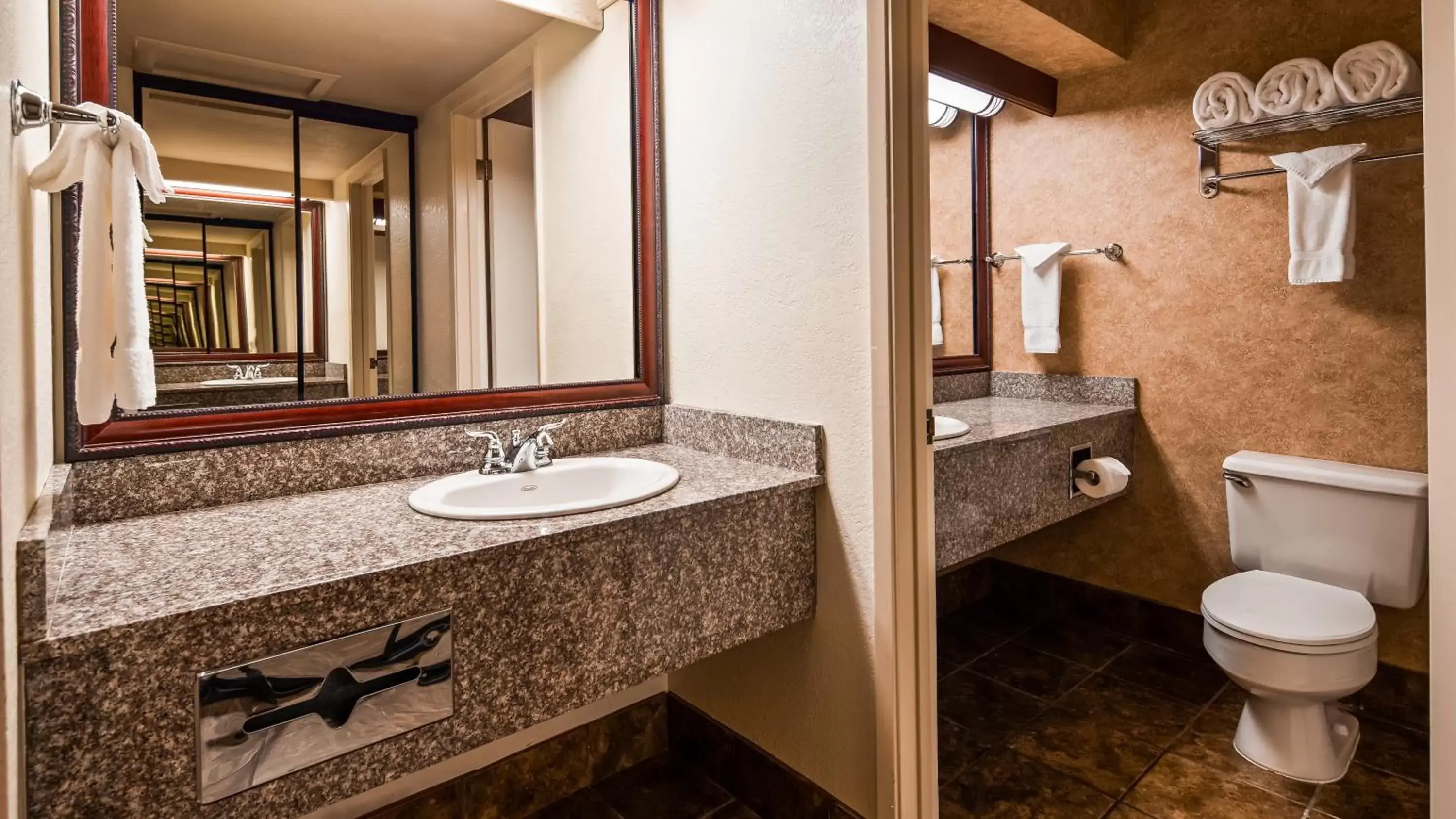 Bathroom in Best Western Plus Humboldt House Inn