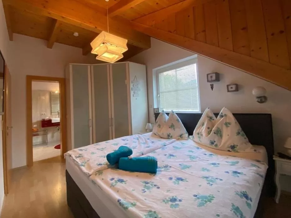 Double Room with Balcony in Gasthaus zum Fuchs - Familie Andrä
