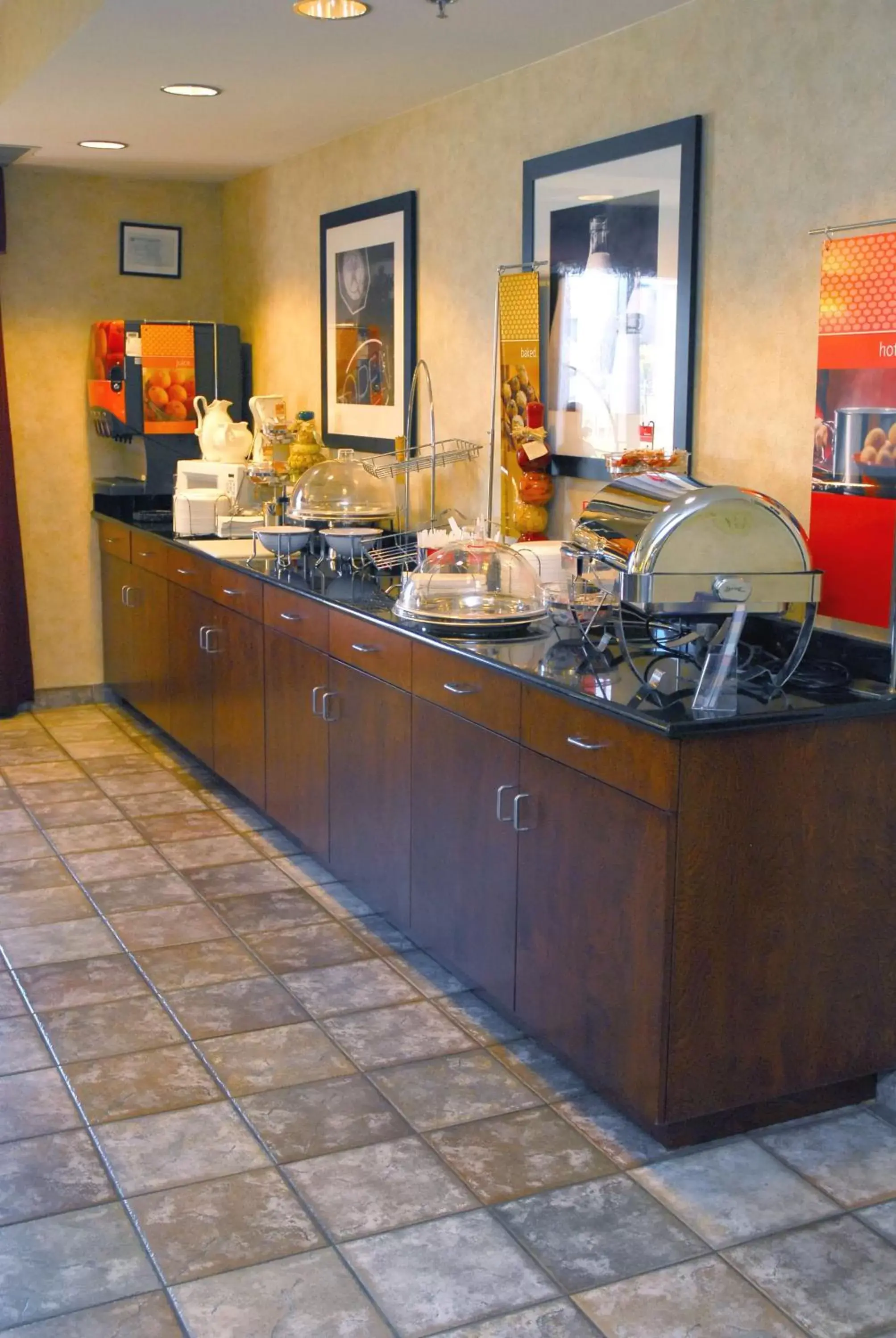 Dining area, Restaurant/Places to Eat in Hampton Inn Columbus-International Airport