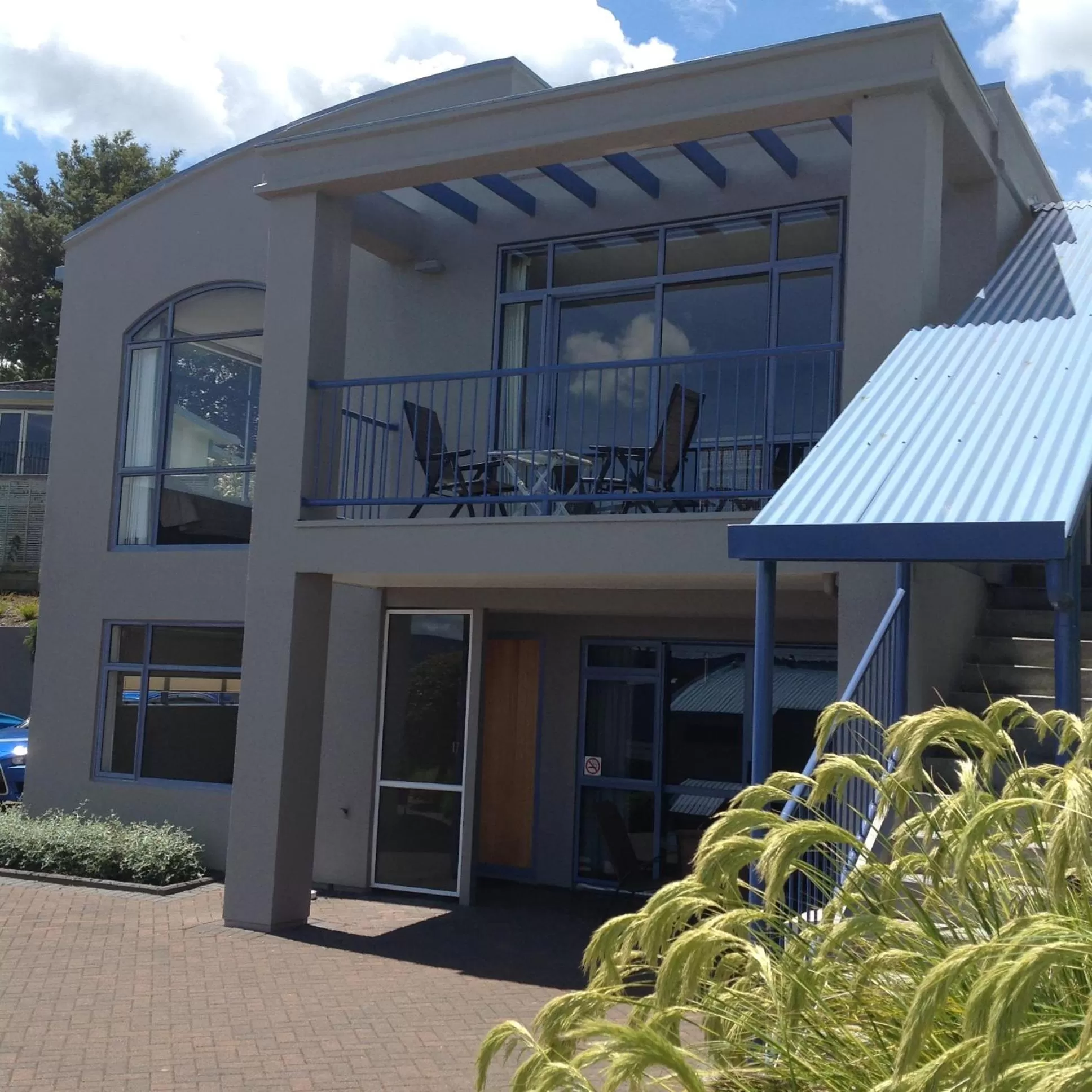 Property building in Sails on the Lake