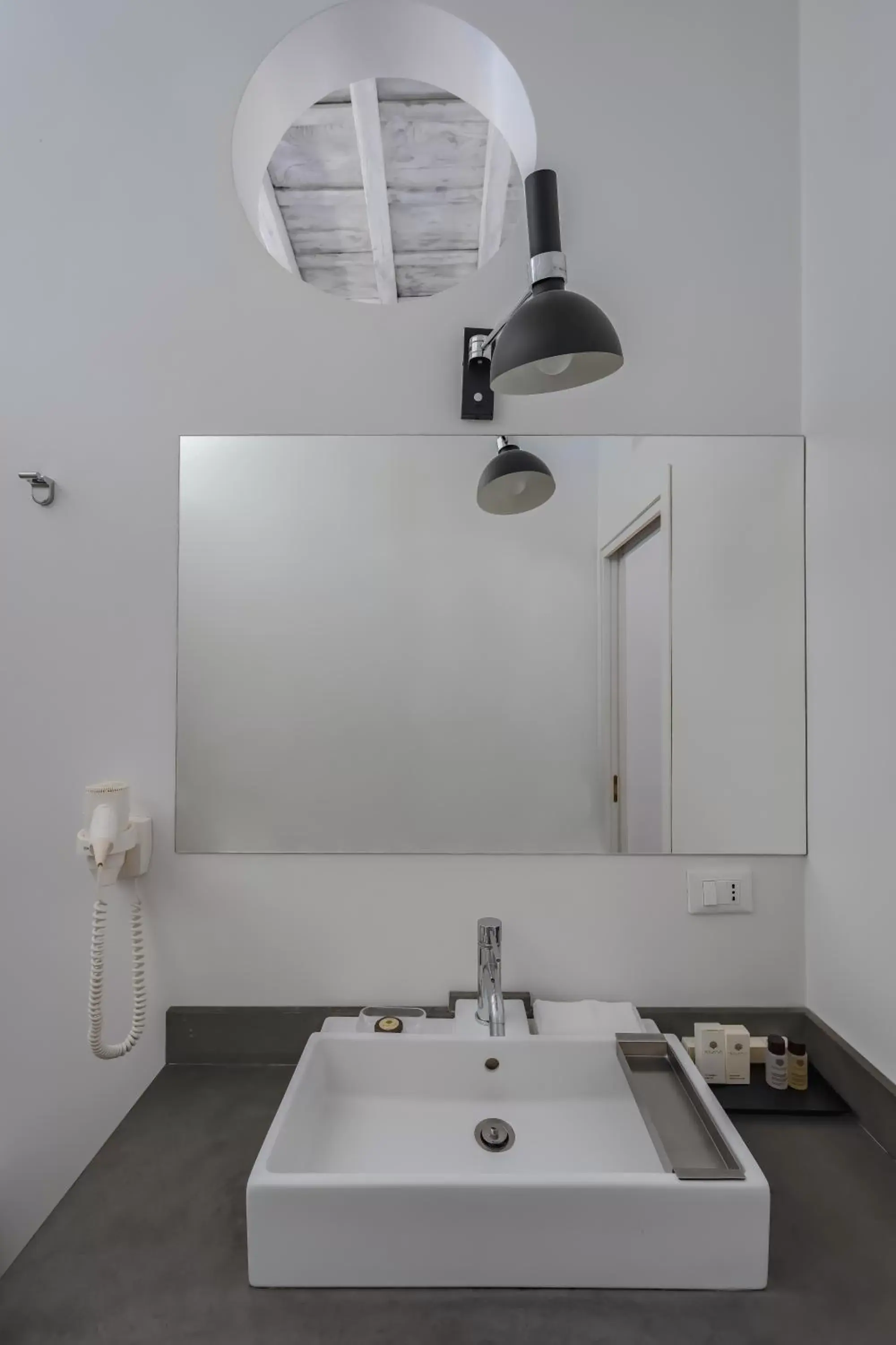 Bathroom in Palazzo Lupardi Relais