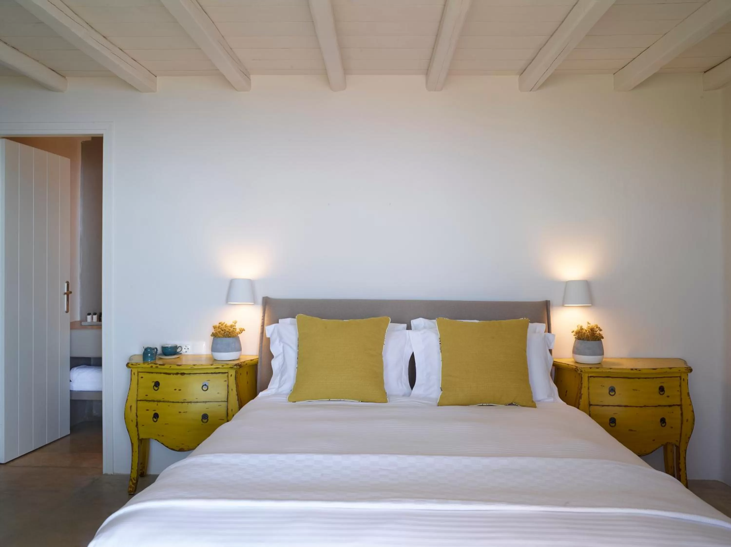 Bed in Aeolis Tinos Suites