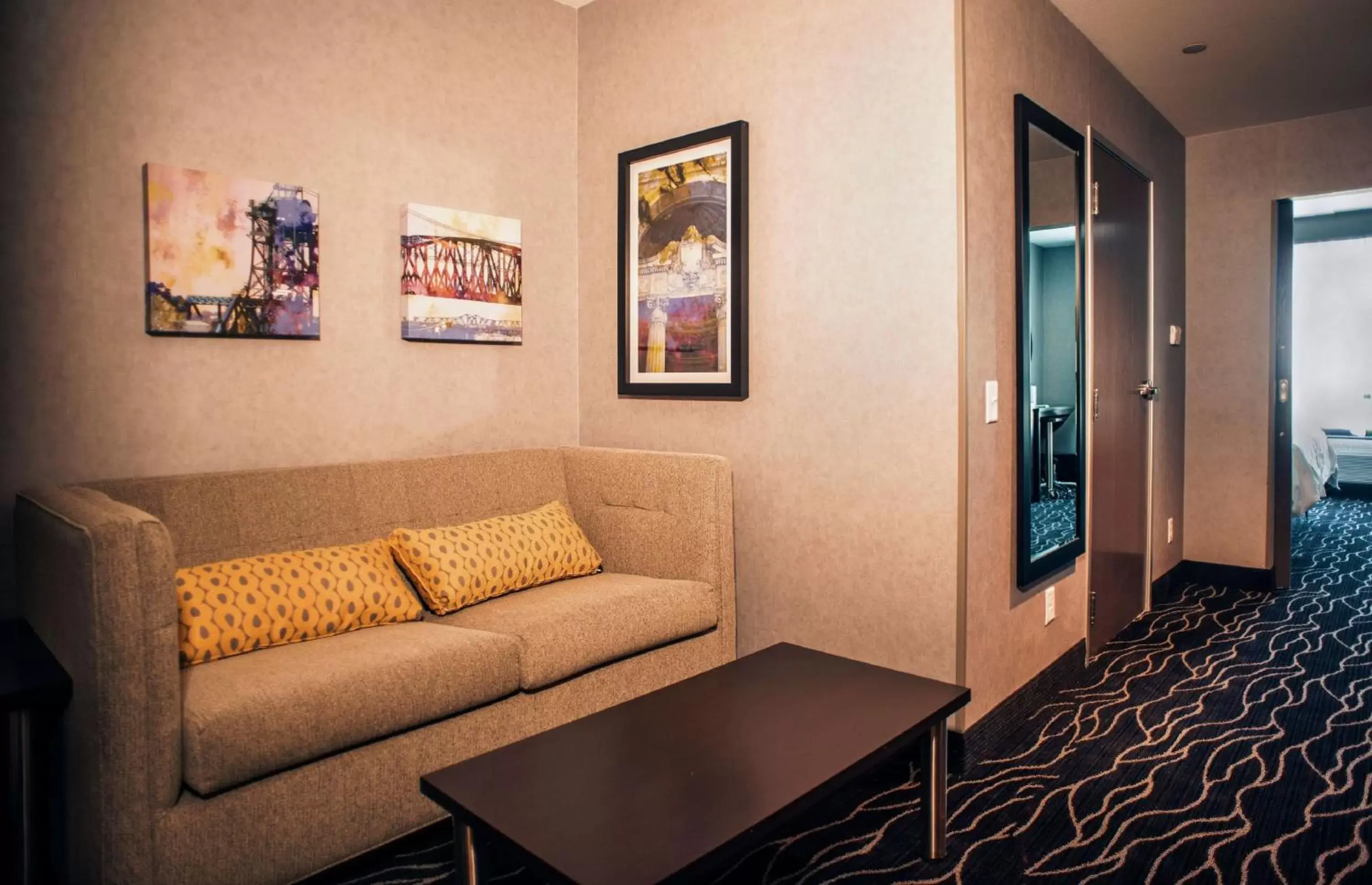 Photo of the whole room, Seating Area in Holiday Inn Hotel & Suites - Joliet Southwest, an IHG Hotel