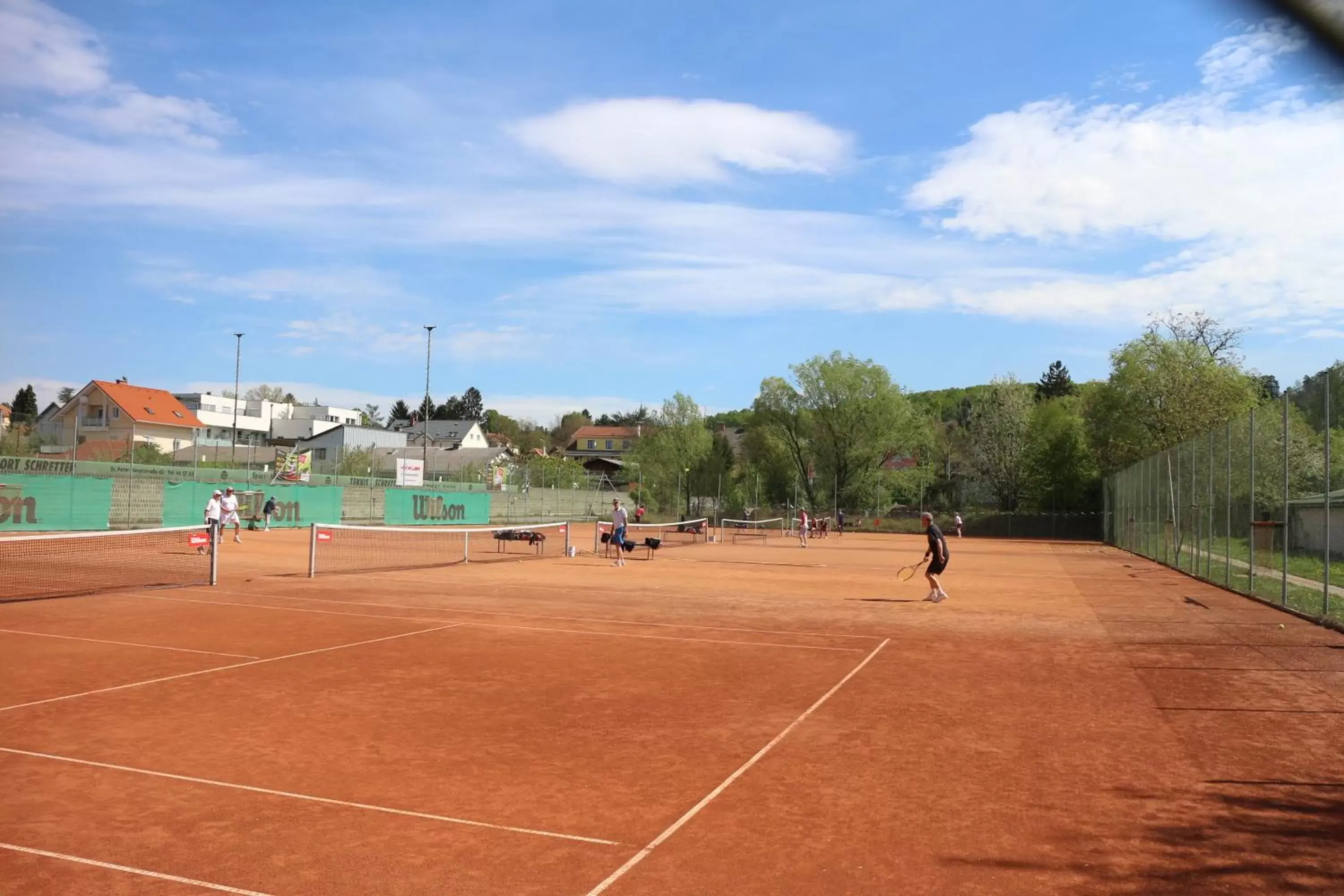 Tennis court, Tennis/Squash in CenterCourt Hotel