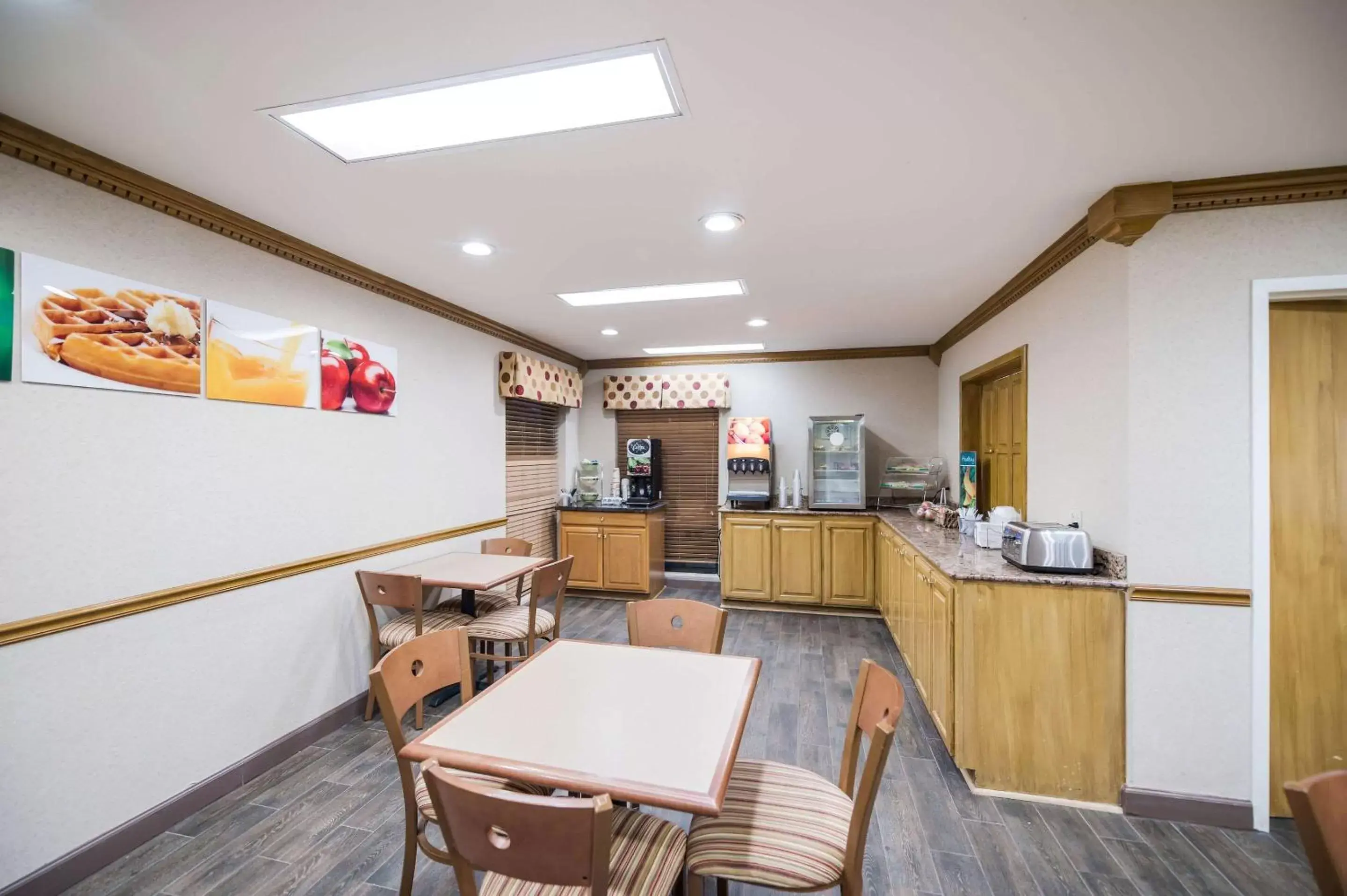 Restaurant/places to eat in Quality Inn Jacksonville near Little Rock Air Force Base Restaurant/places to eat in Quality Inn Jacksonville near Little Rock Air Force Base