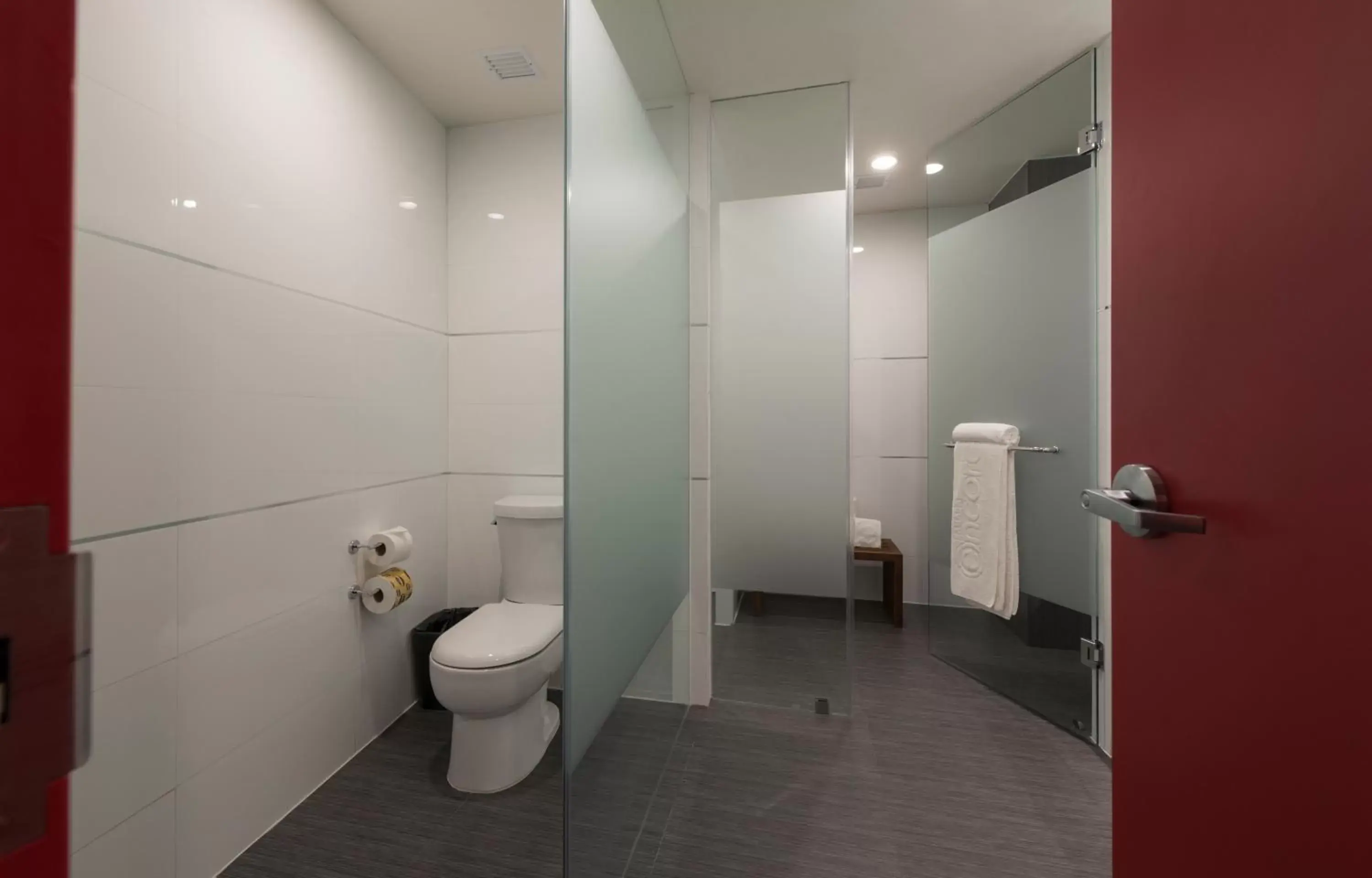 Toilet, Bathroom in Ramada Encore by Wyndham San Luis Potosi