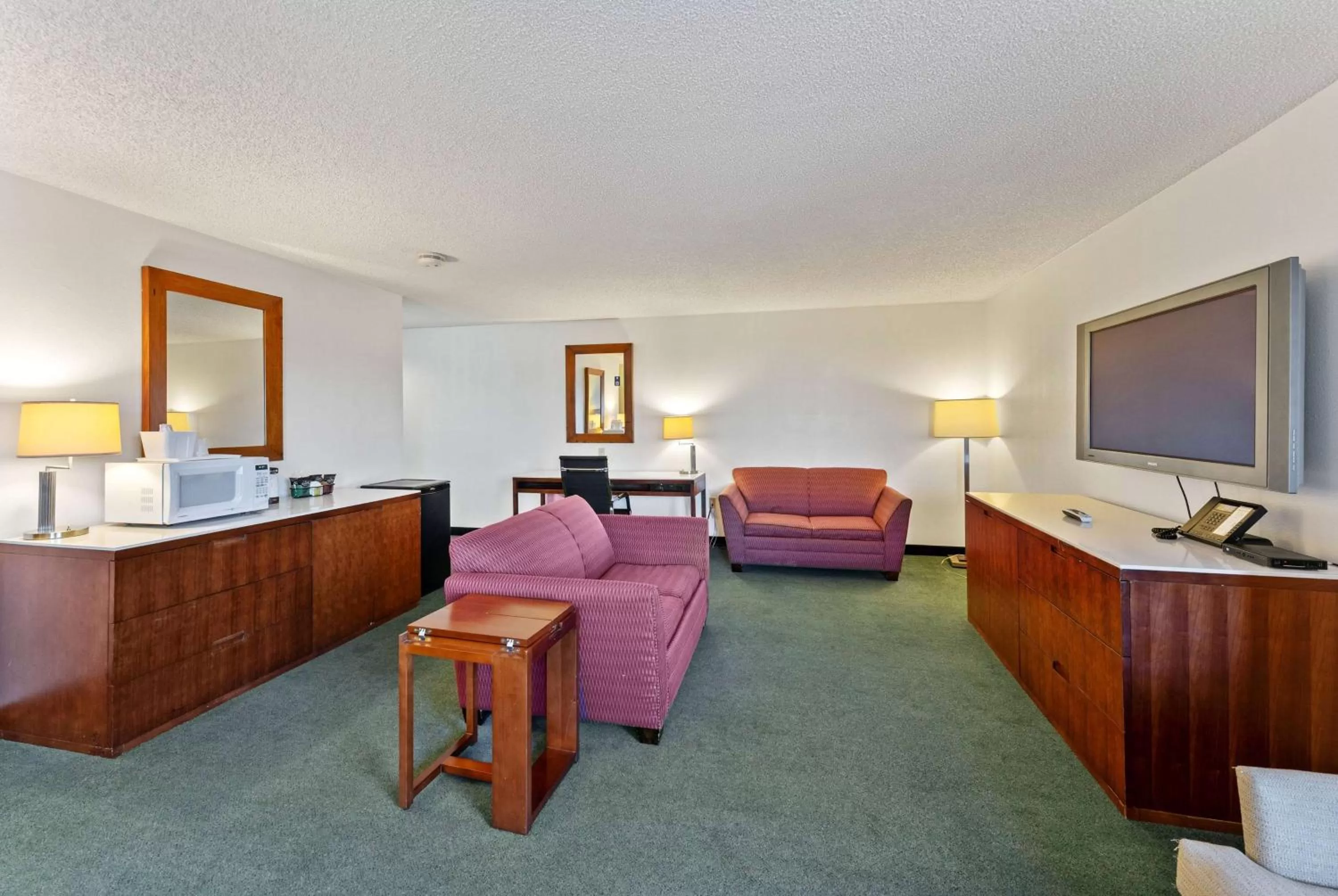 Bed in Ramada by Wyndham Cedar City