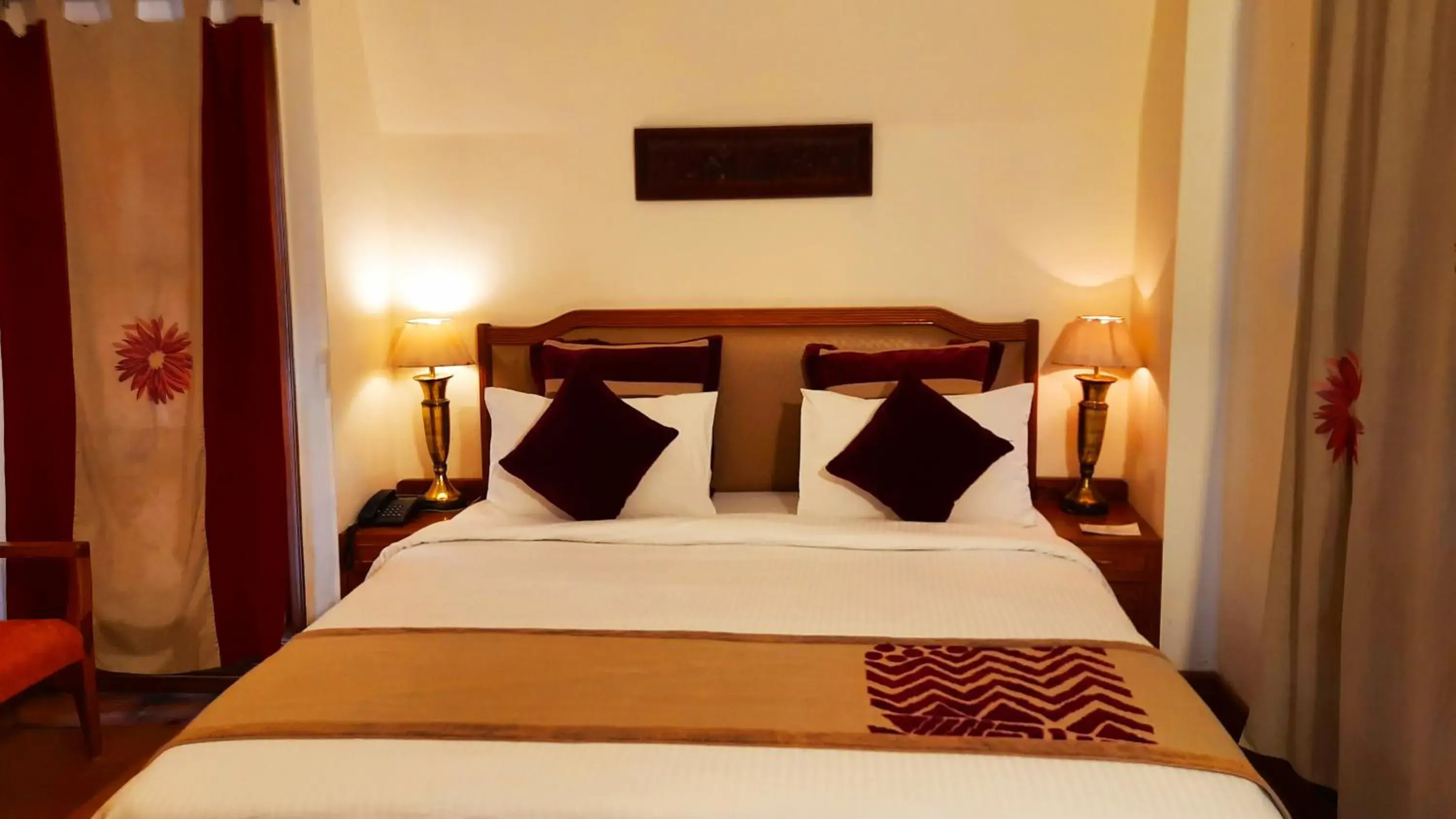 Bed in Marigold Sarovar Portico Shimla