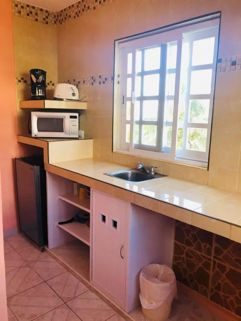 Kitchen/Kitchenette in Hotel Francis Arlene Adults Only