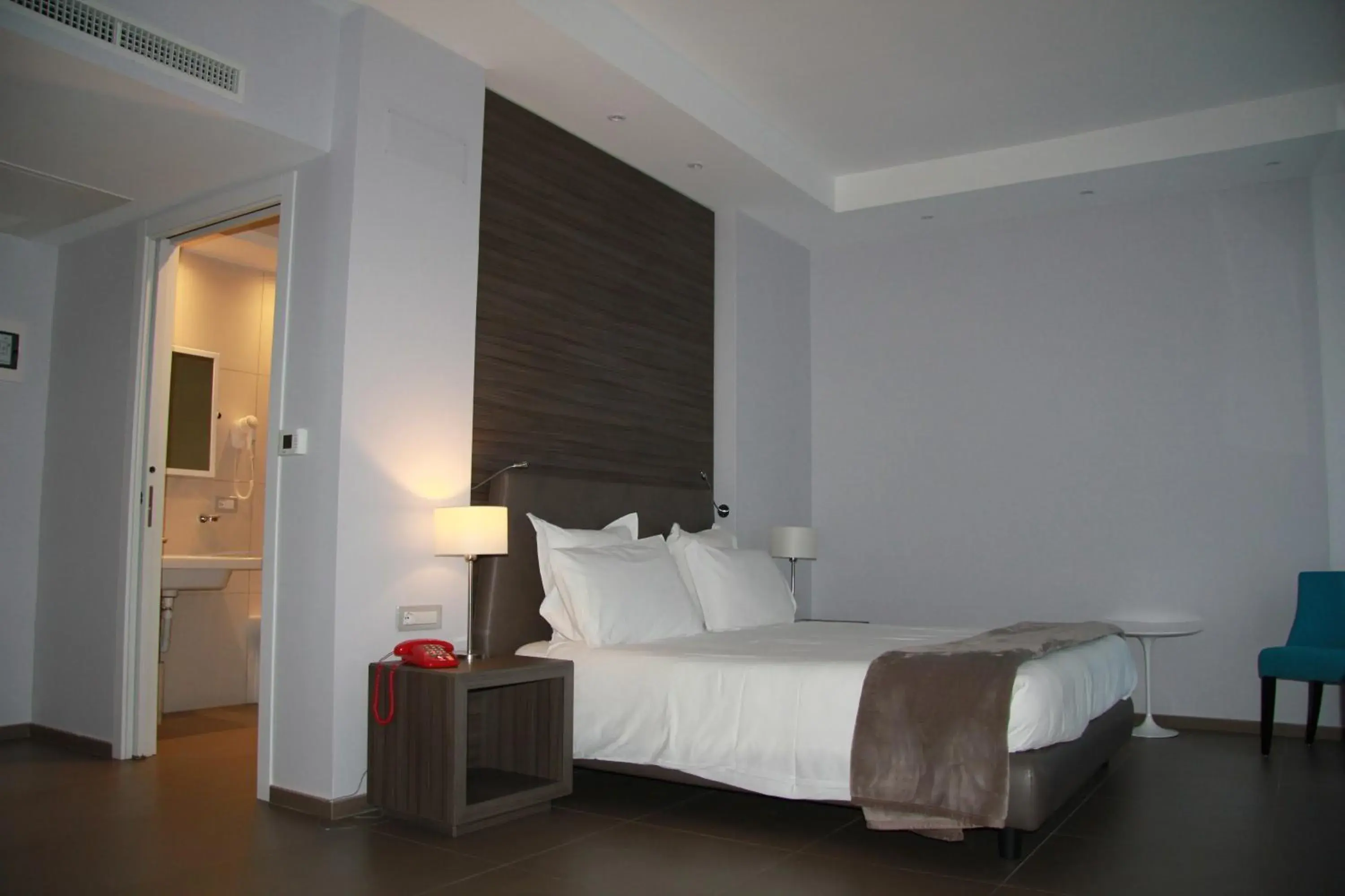 Bedroom, Bed in Hotel Marad