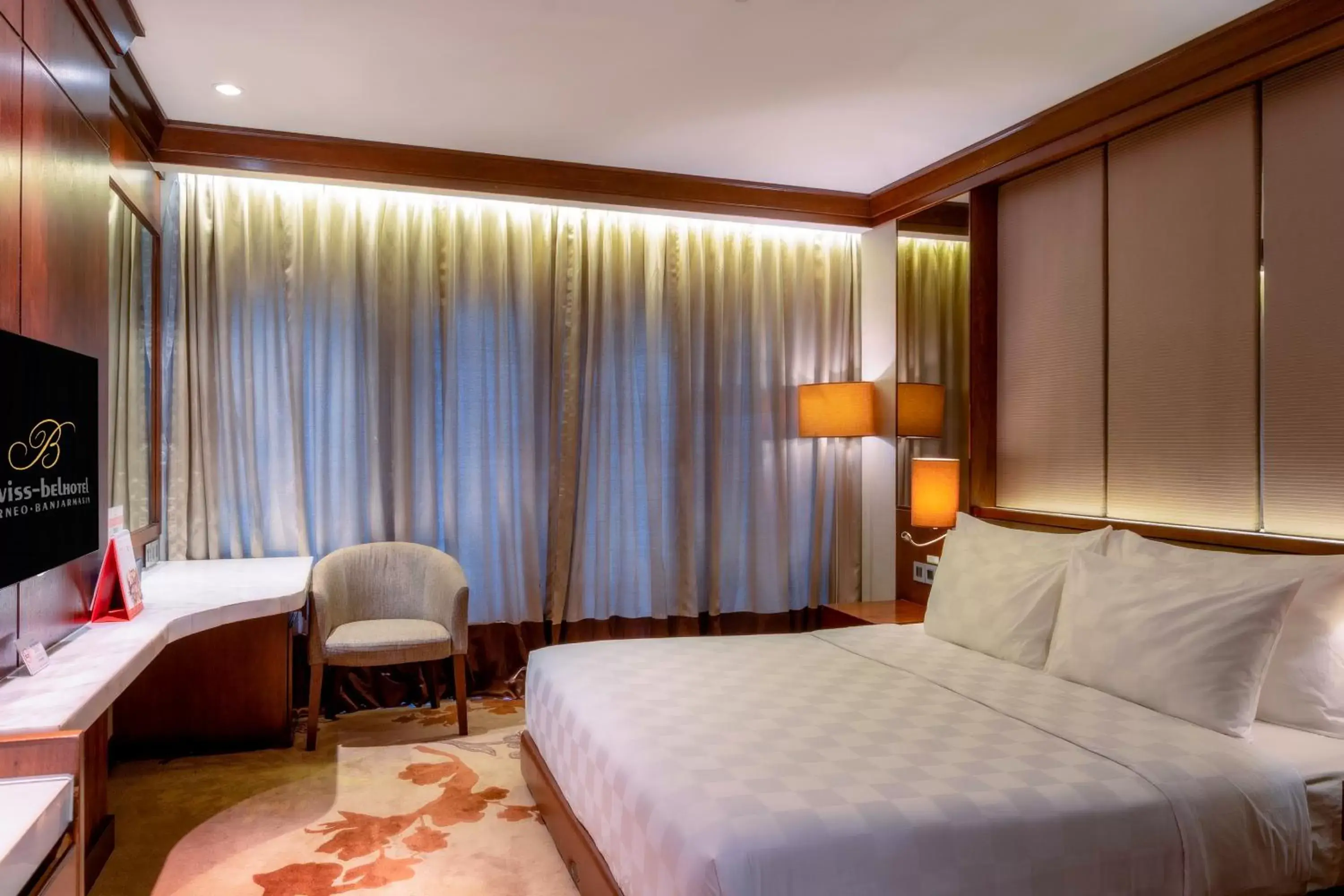 Property building, Bed in Swiss-Belhotel Borneo Banjarmasin