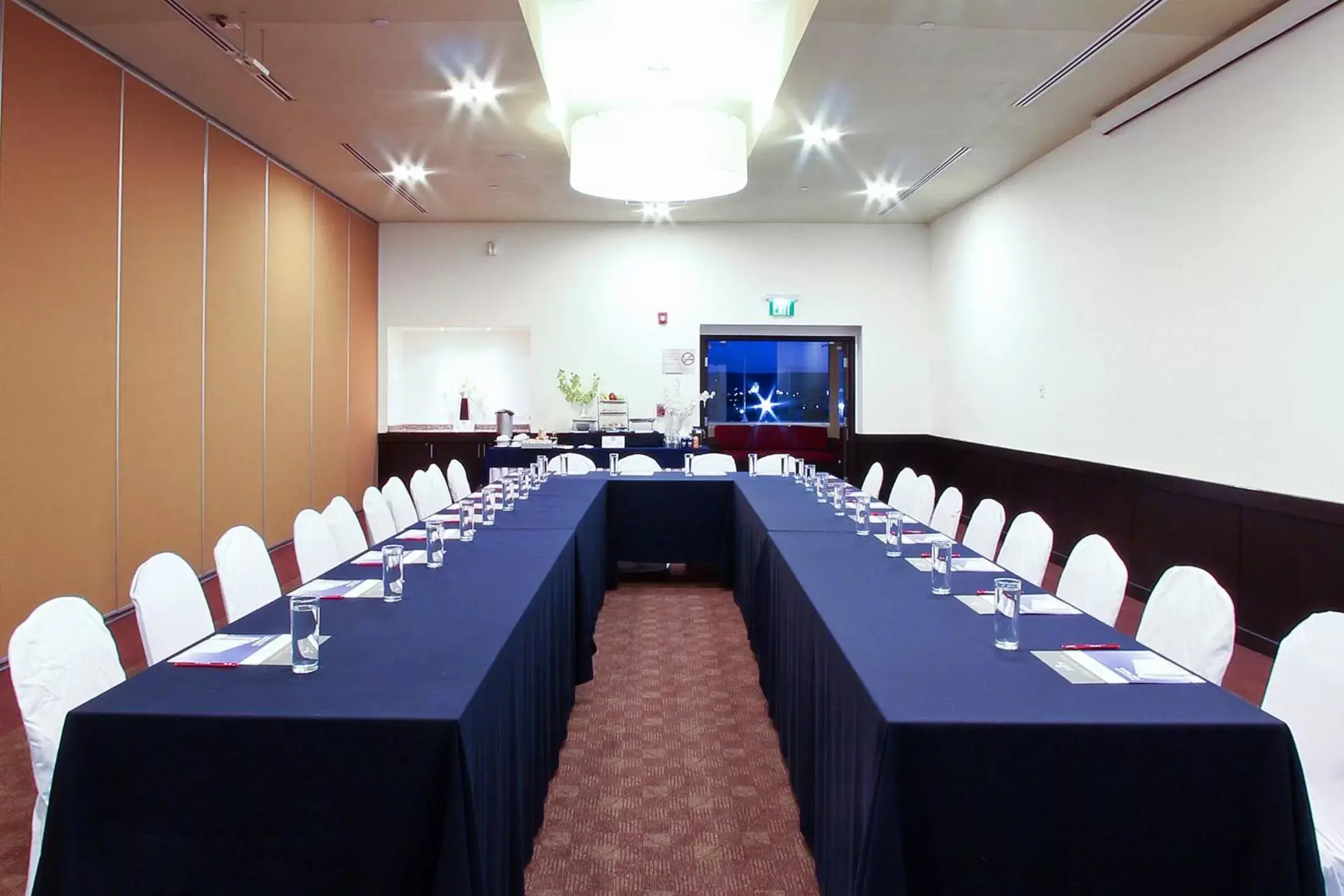 Meeting/conference room in Fiesta Inn Durango