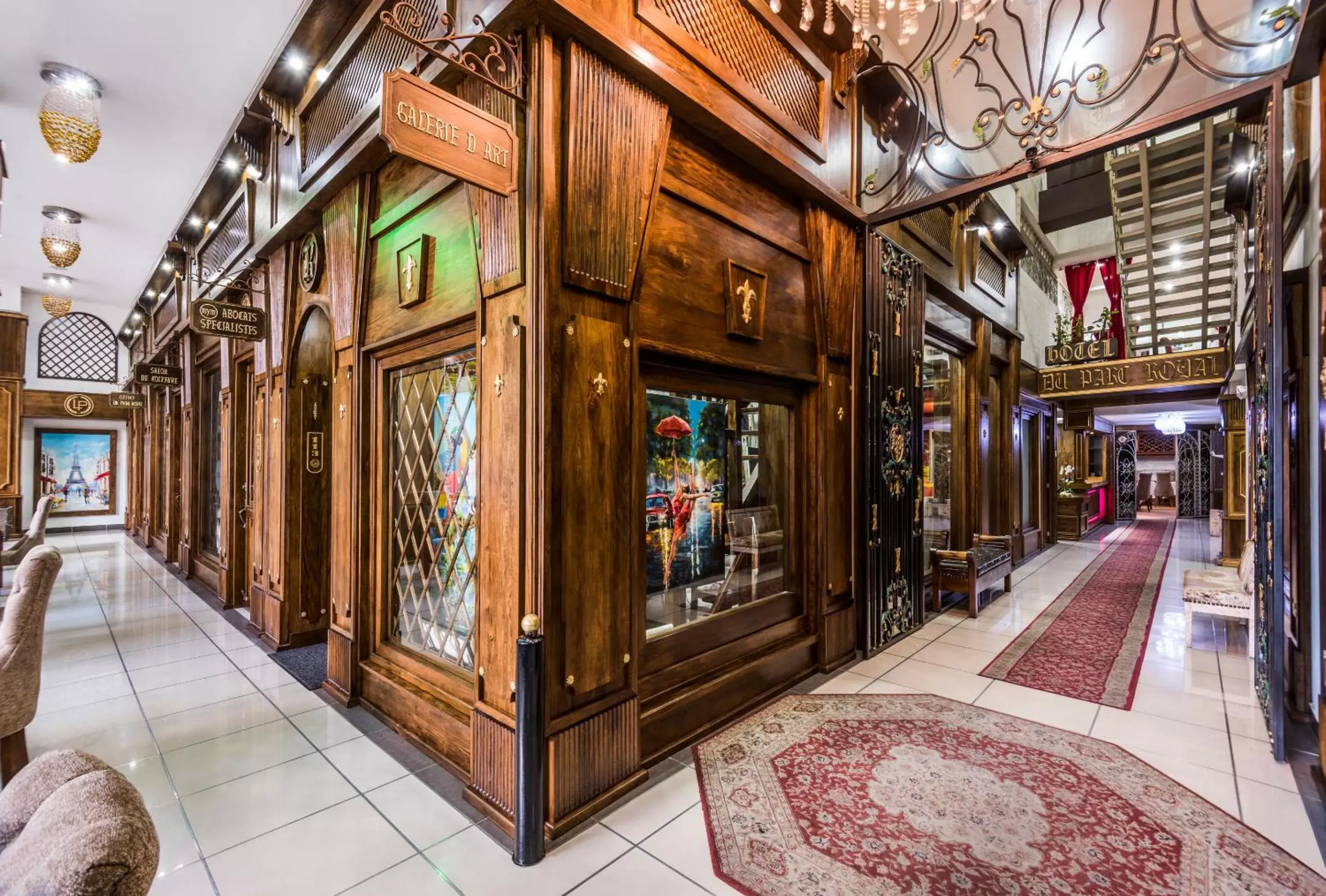 Facade/entrance in Hotel Du Parc