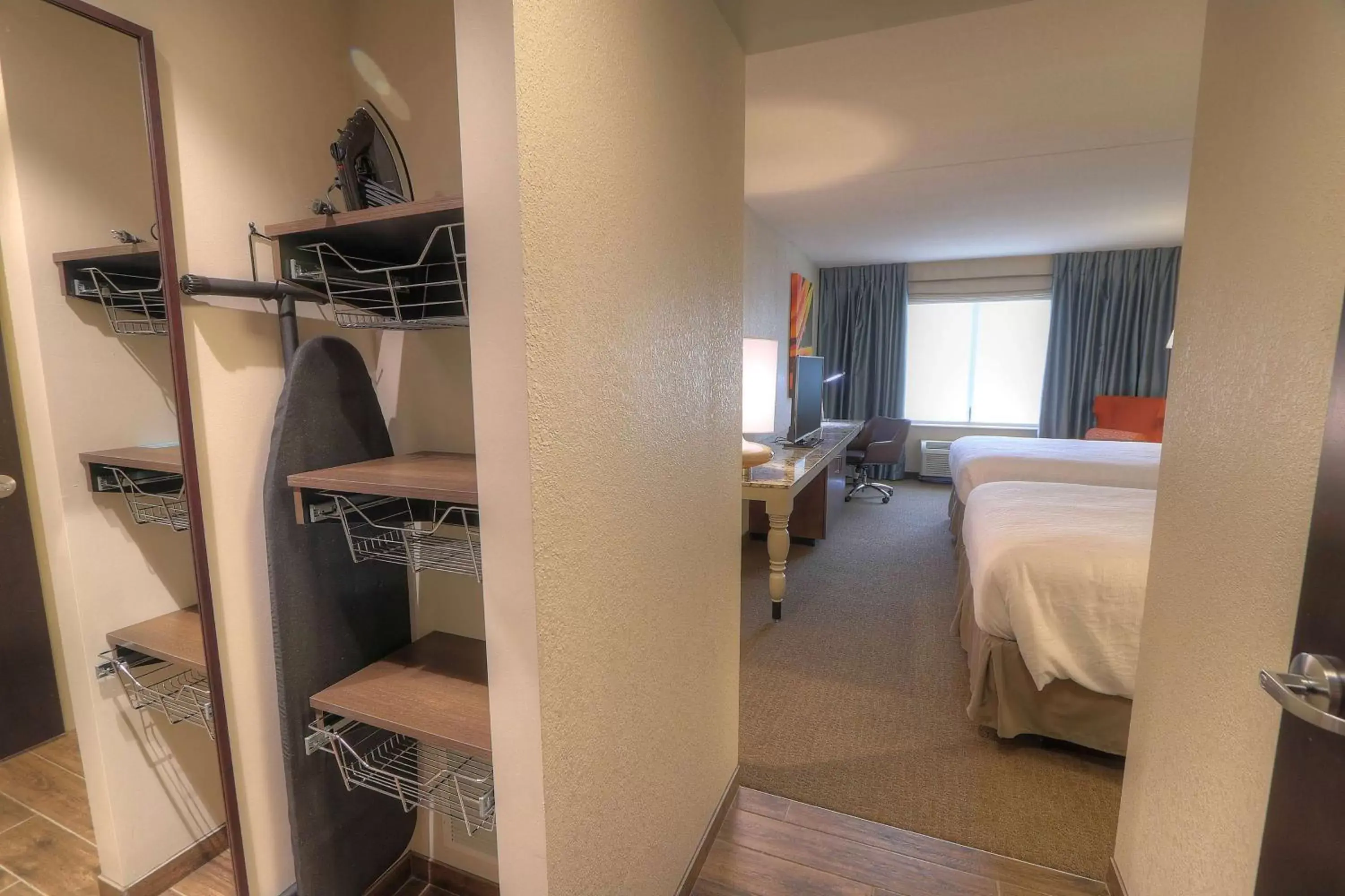 Bedroom, Bathroom in Hilton Garden Inn Pigeon Forge