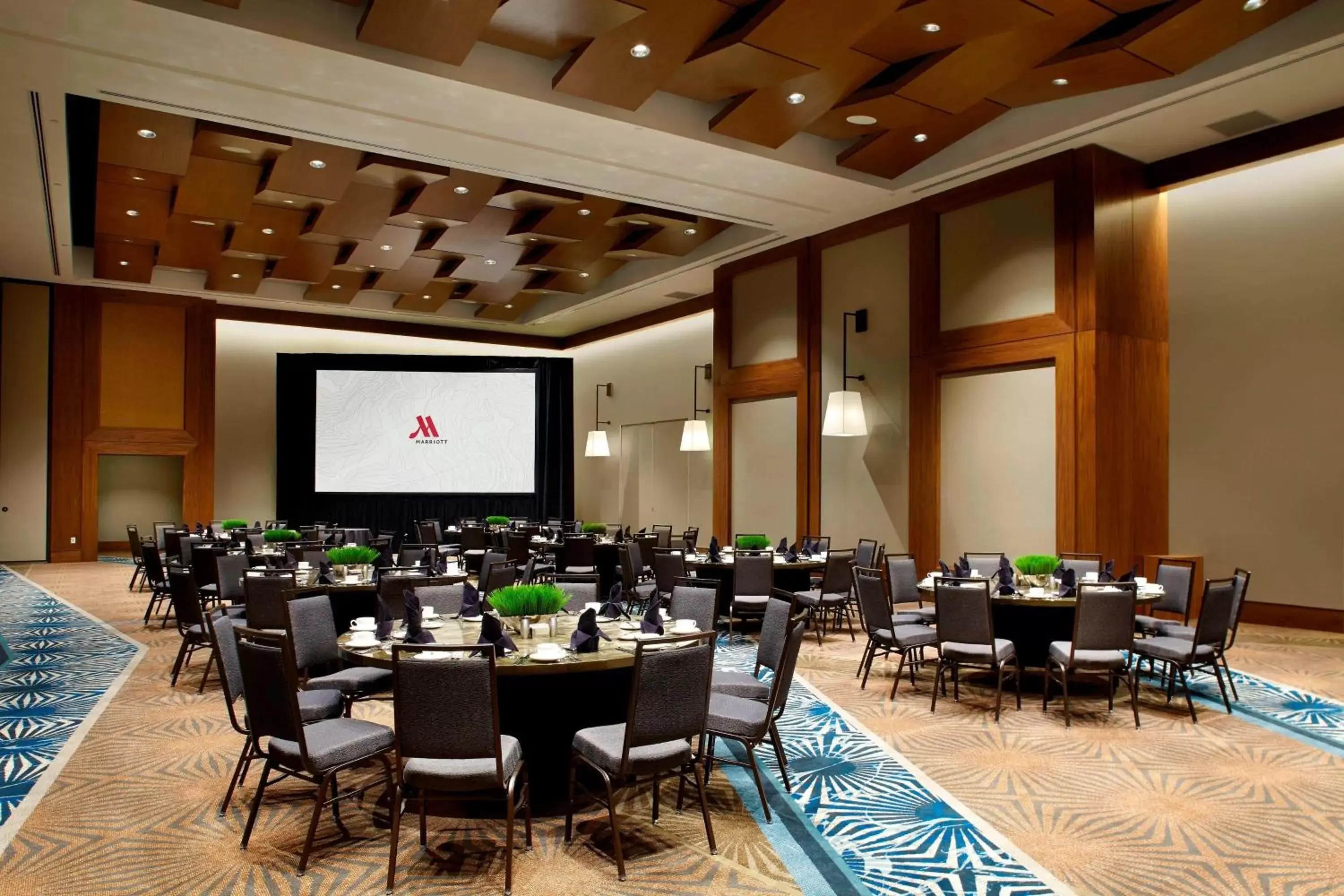 Meeting/conference room, Restaurant/Places to Eat in Raleigh Marriott Crabtree Valley