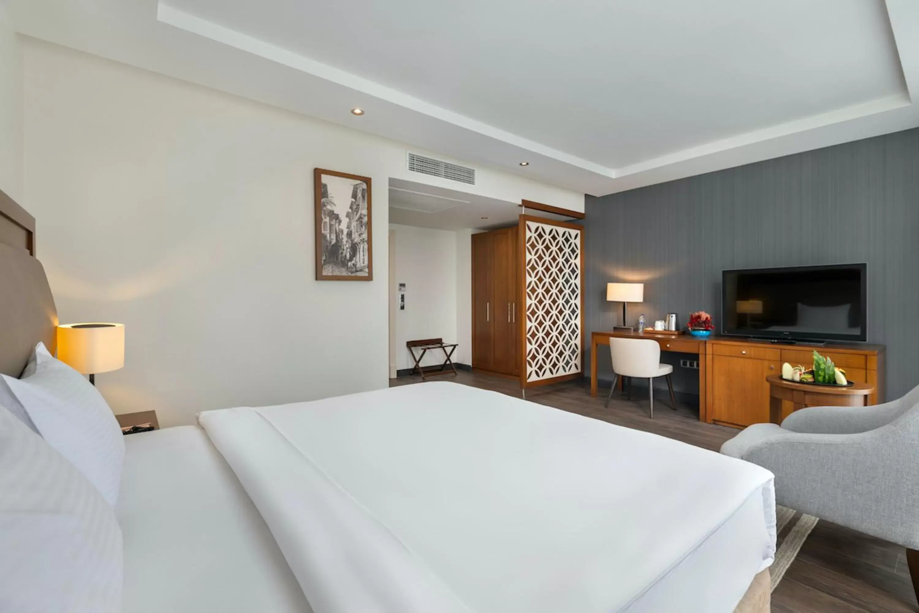 Photo of the whole room, Bed in Miracle Istanbul Asia Airport Hotel & Spa