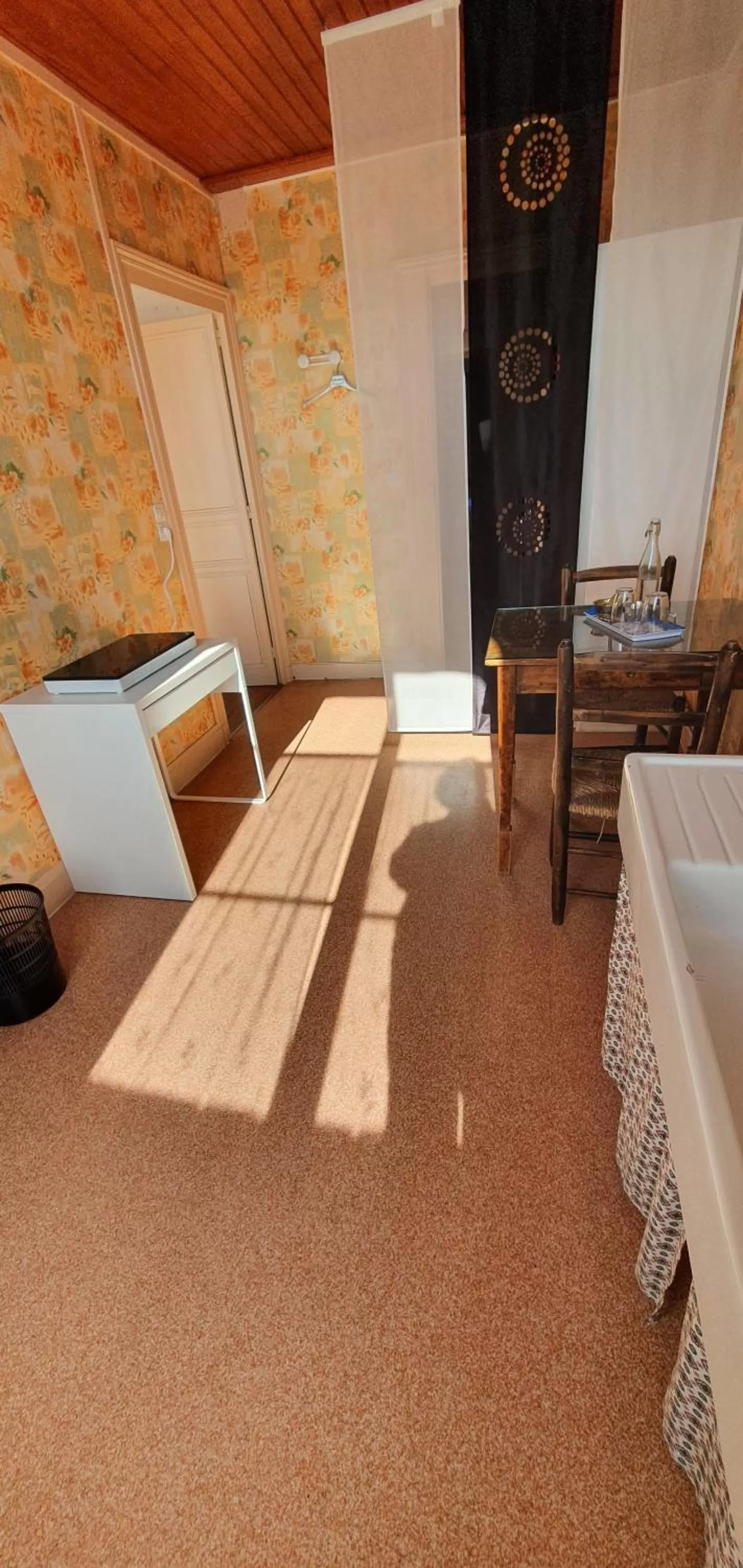 Kitchen or kitchenette in JOYEUX REVEIL