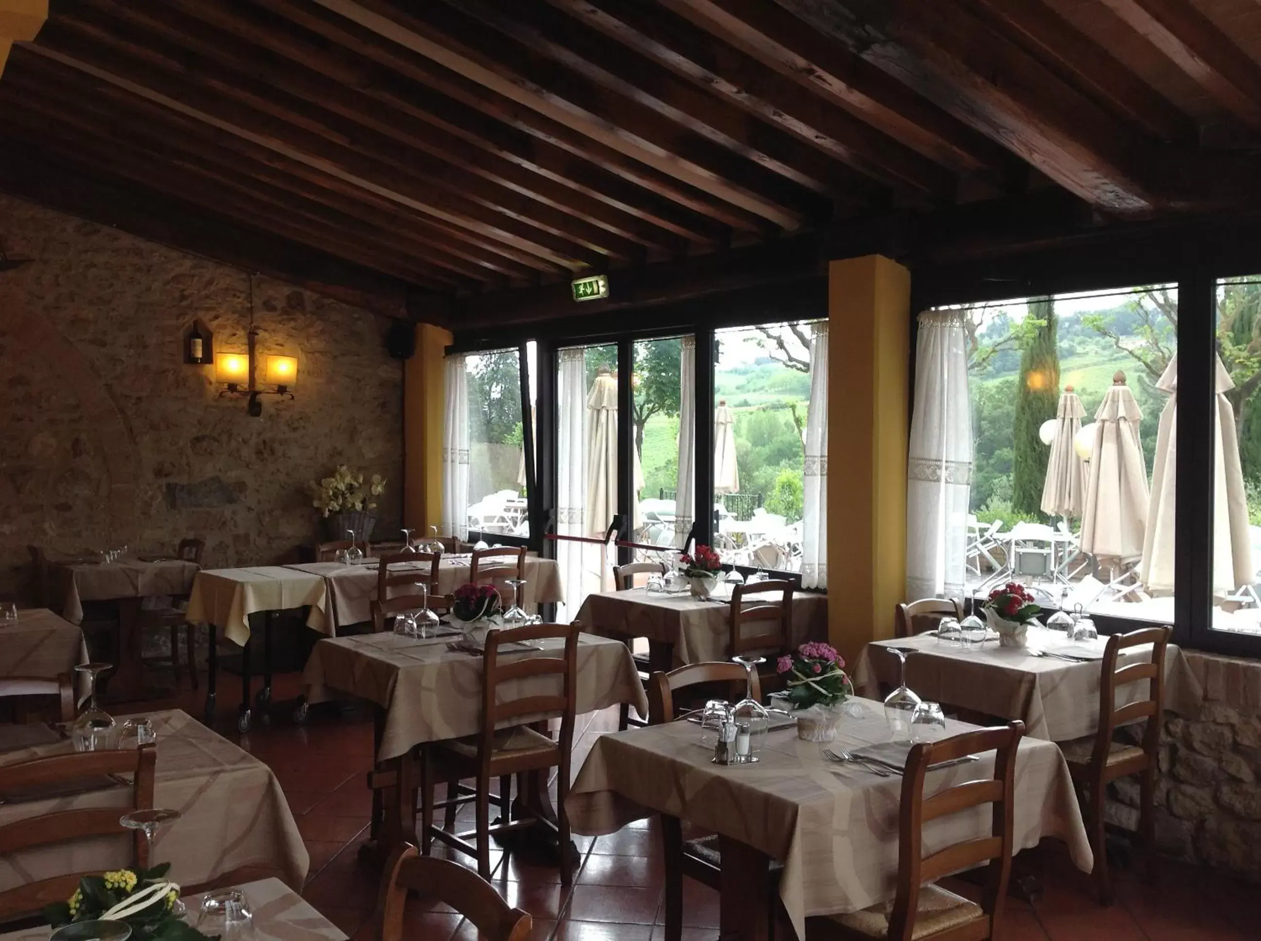 Restaurant/places to eat, View in Hotel Sovestro