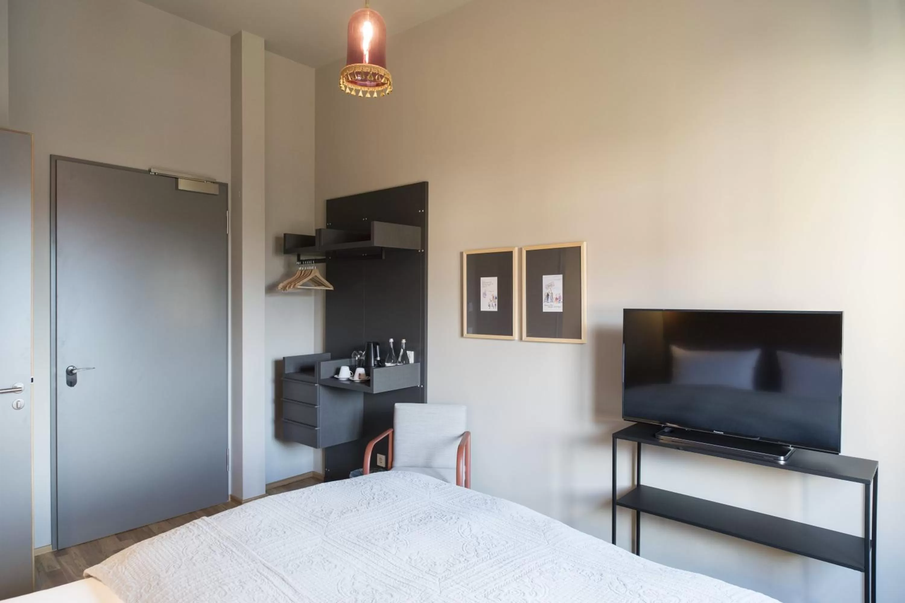 Bedroom, Bed in Hotel Sonne