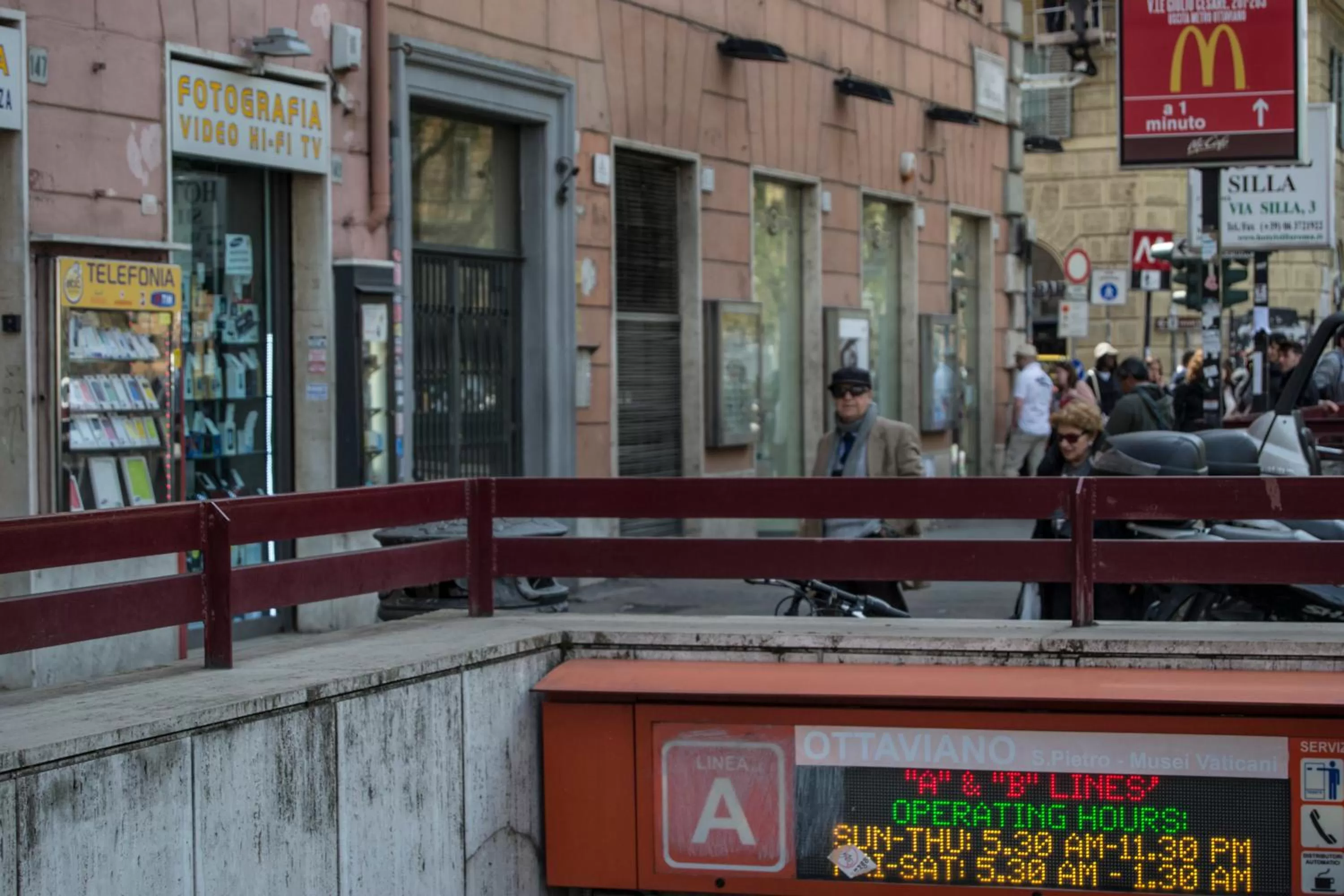 Facade/entrance in On The Rainbow B&B