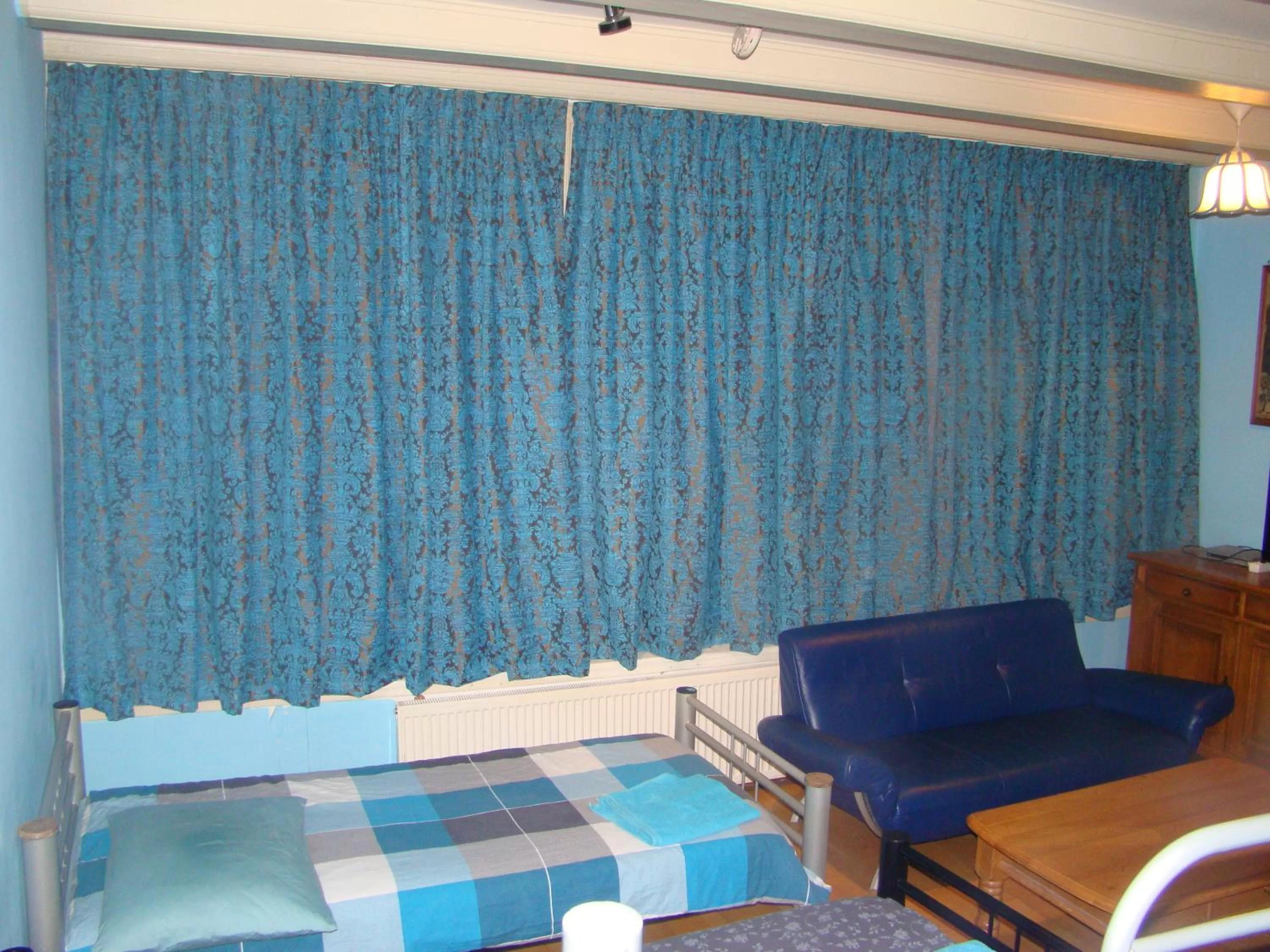 Bed in Amsterhouse B&B