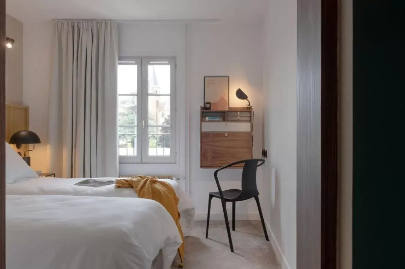 Bedroom, Bed in Hôtel Le Prieuré