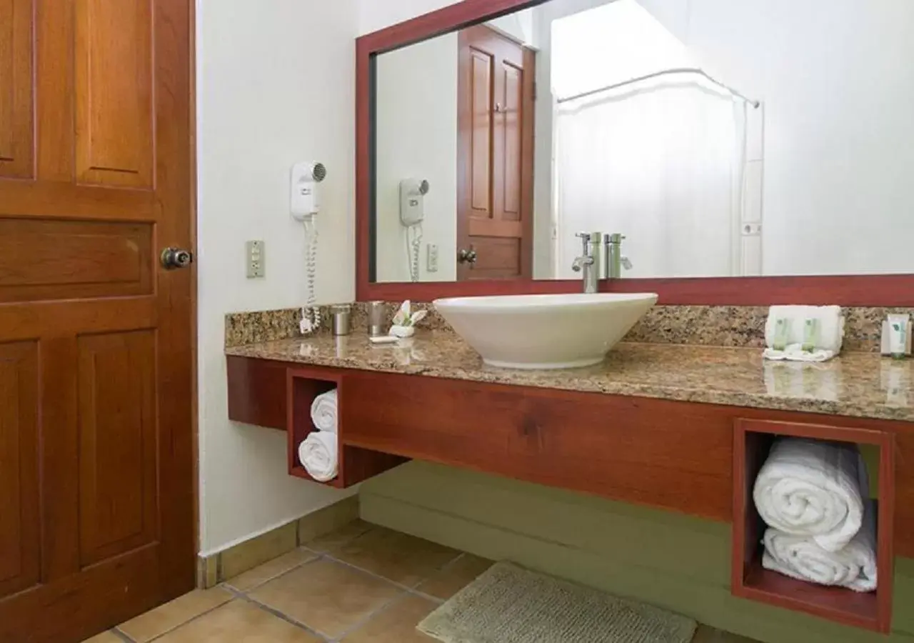 Bathroom in Terrazas de Golf Boutique Hotel