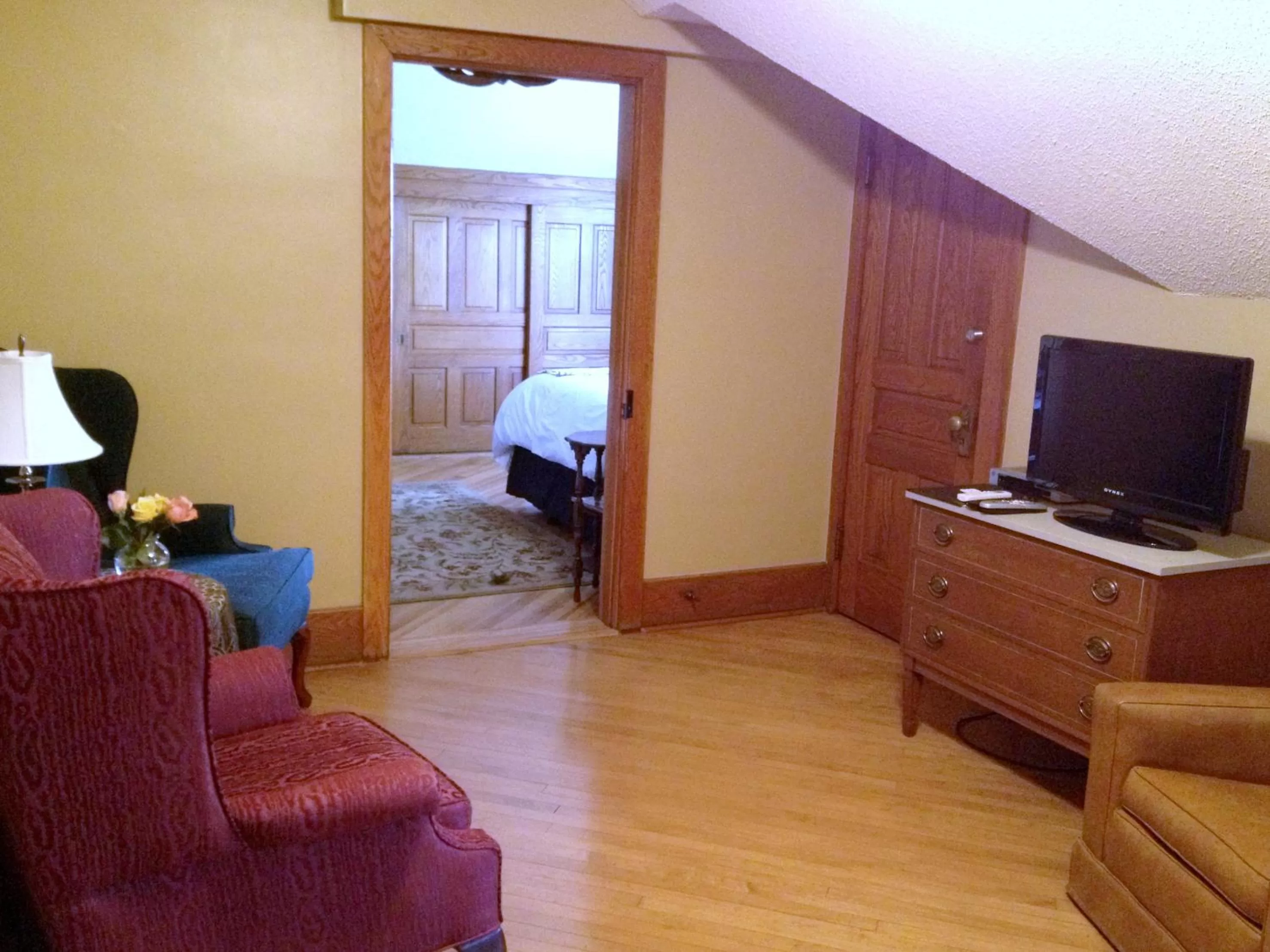 The Inn at Ragged Edge