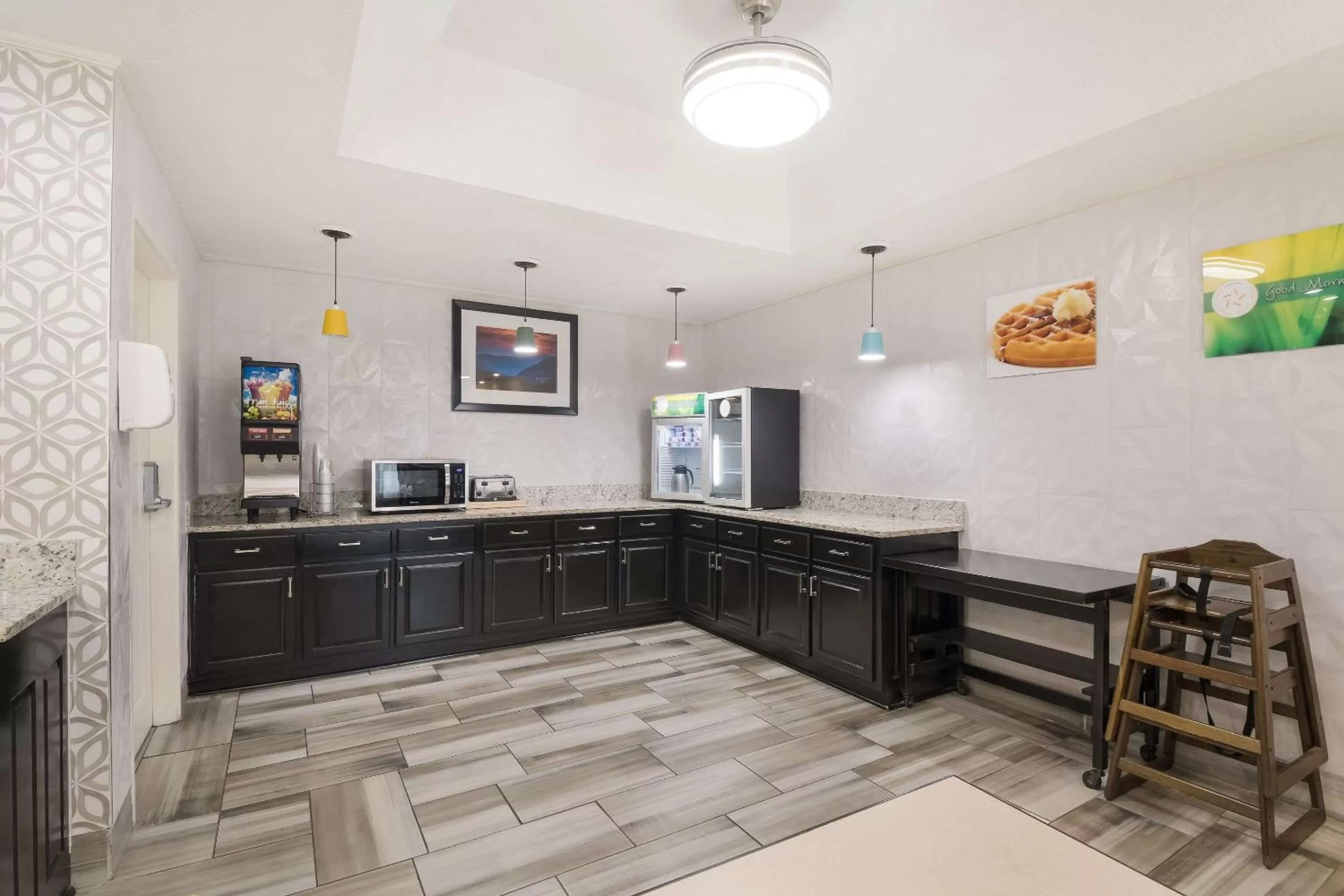 Restaurant/places to eat in Quality Inn Alcoa Knoxville