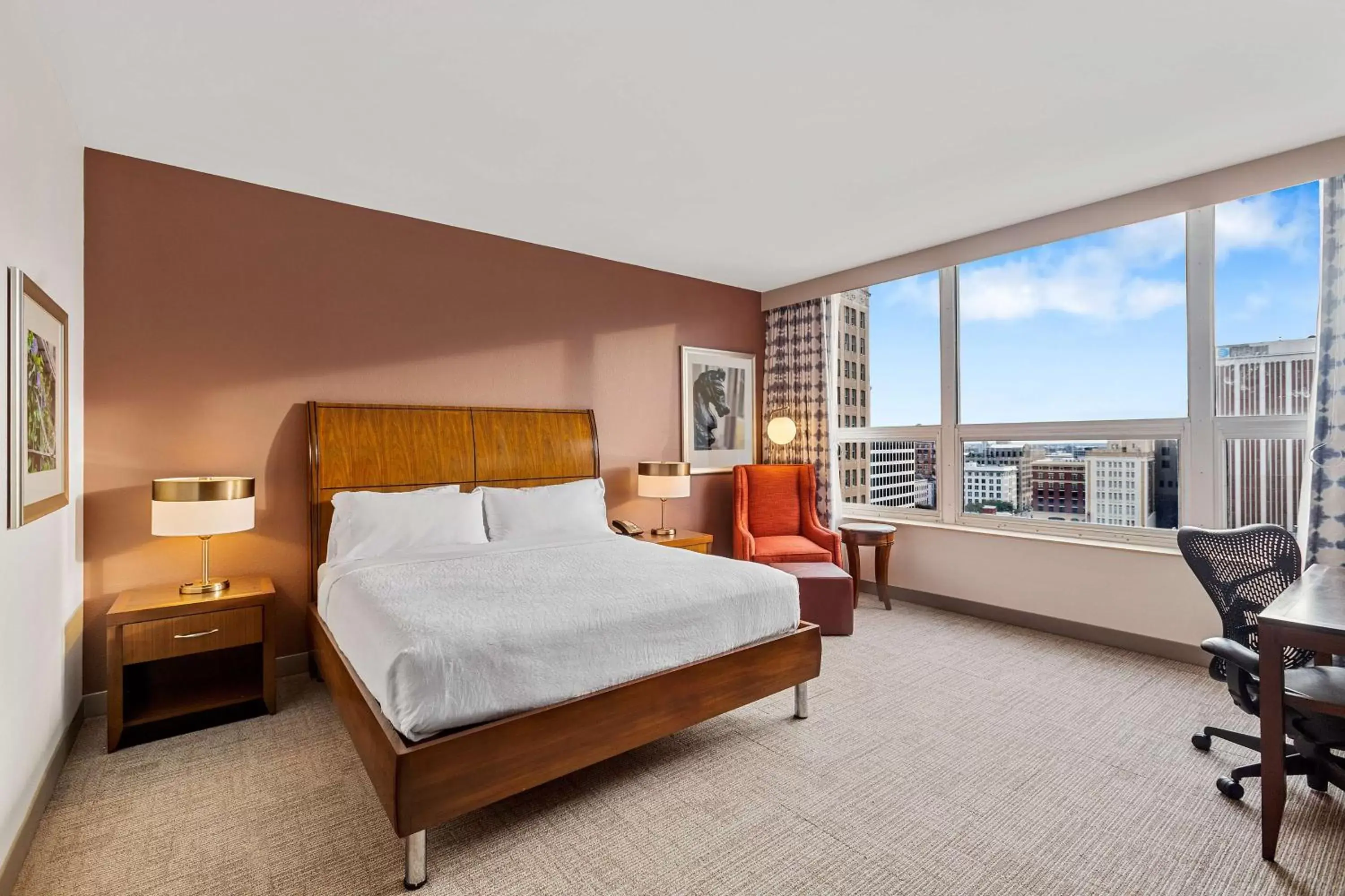 Bedroom in Hilton Garden Inn New Orleans French Quarter/CBD