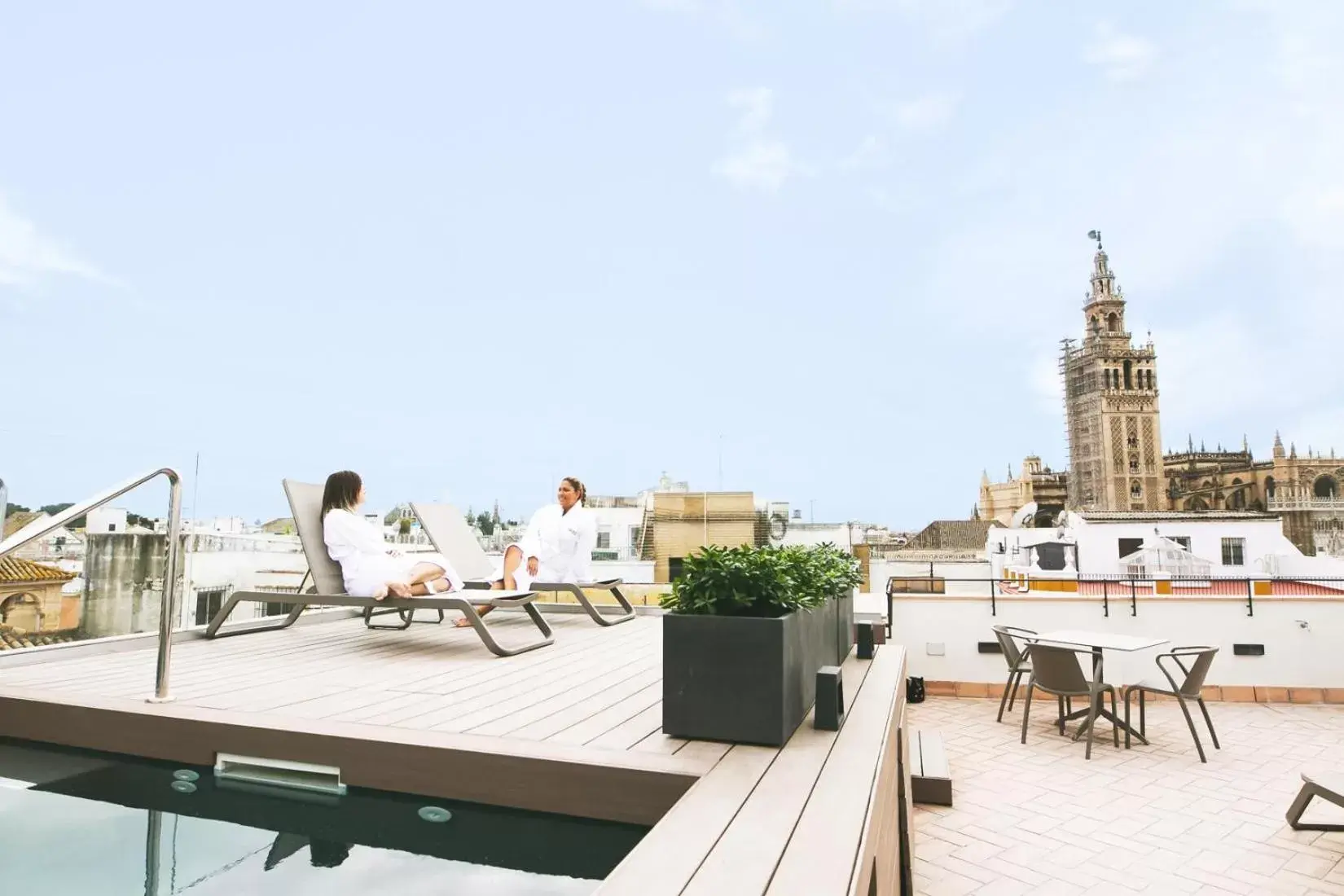 Balcony/Terrace, Restaurant/Places to Eat in Joya del Casco Boutique Hotel by Shiadu