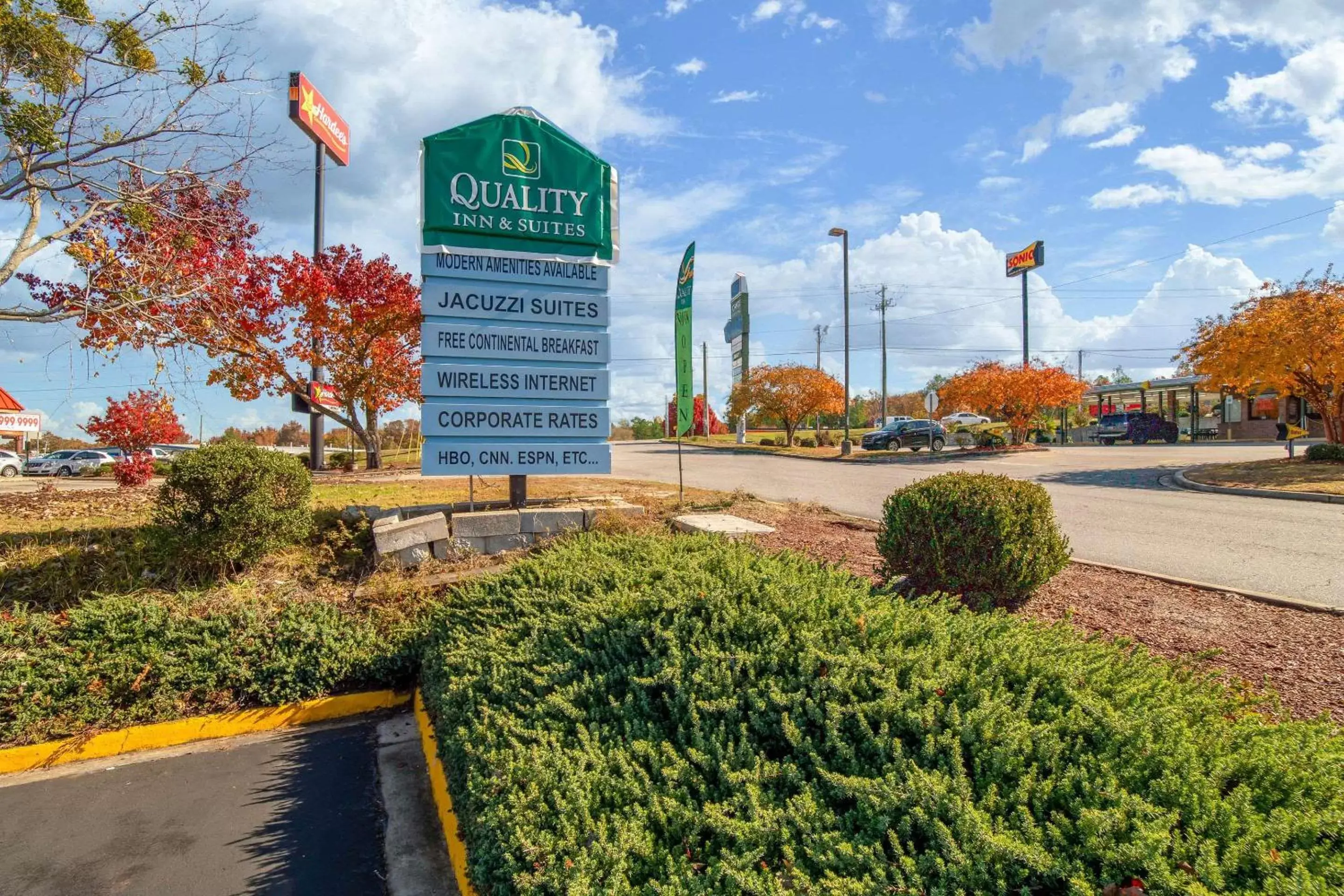 Property building in Quality Inn West Columbia - Cayce