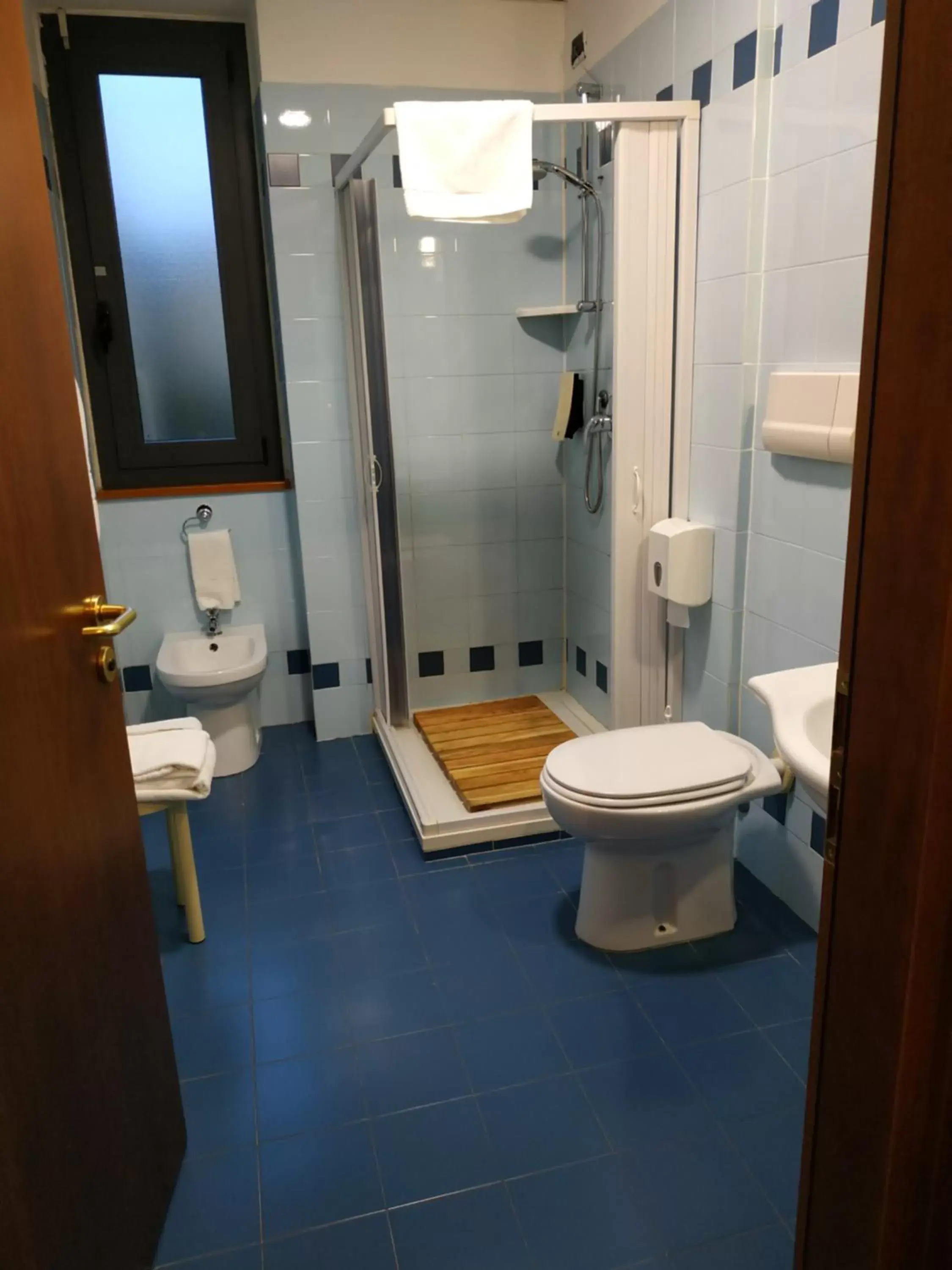 Classic Triple Room - single occupancy in Hotel Aurora Classic Triple Room - single occupancy in Hotel Aurora