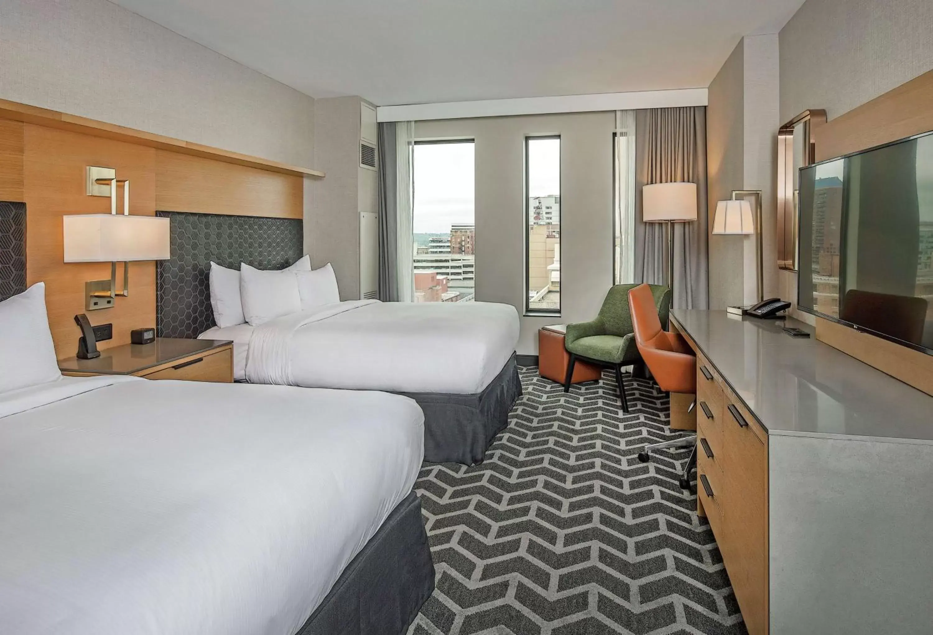 Bedroom, Bed in Hilton Des Moines Downtown Bedroom, Bed in Hilton Des Moines Downtown