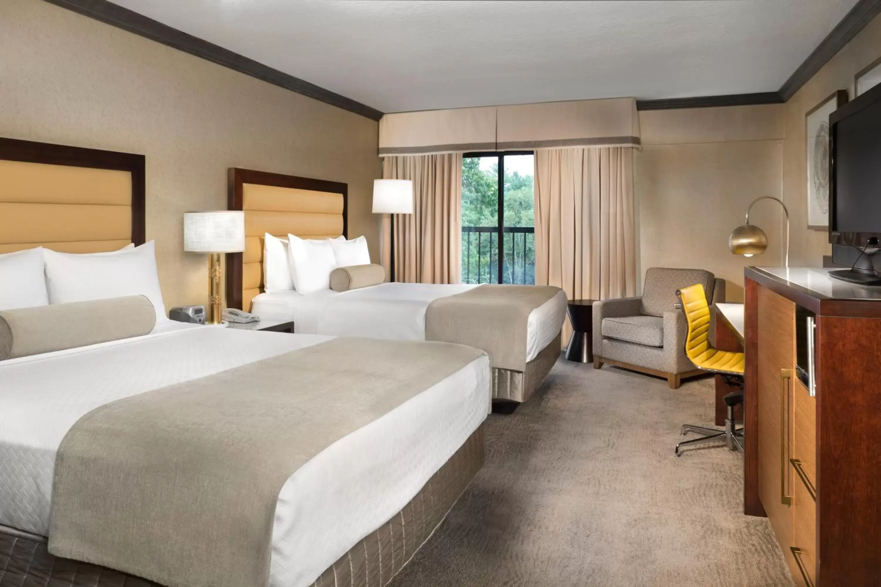 Photo of the whole room in Crowne Plaza Resort Asheville, an IHG Hotel