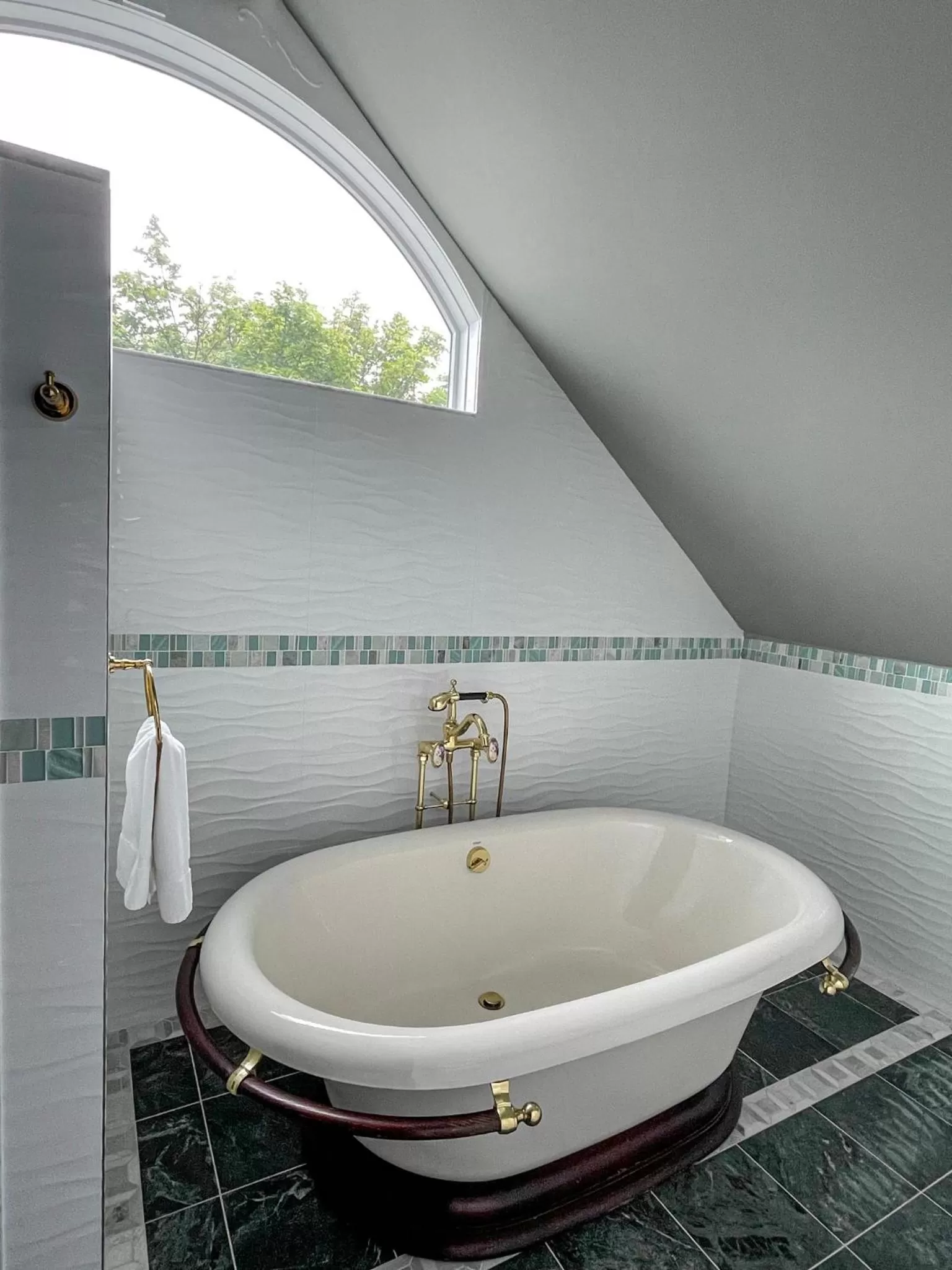 Bathroom in Niagara Grandview Boutique Hotel