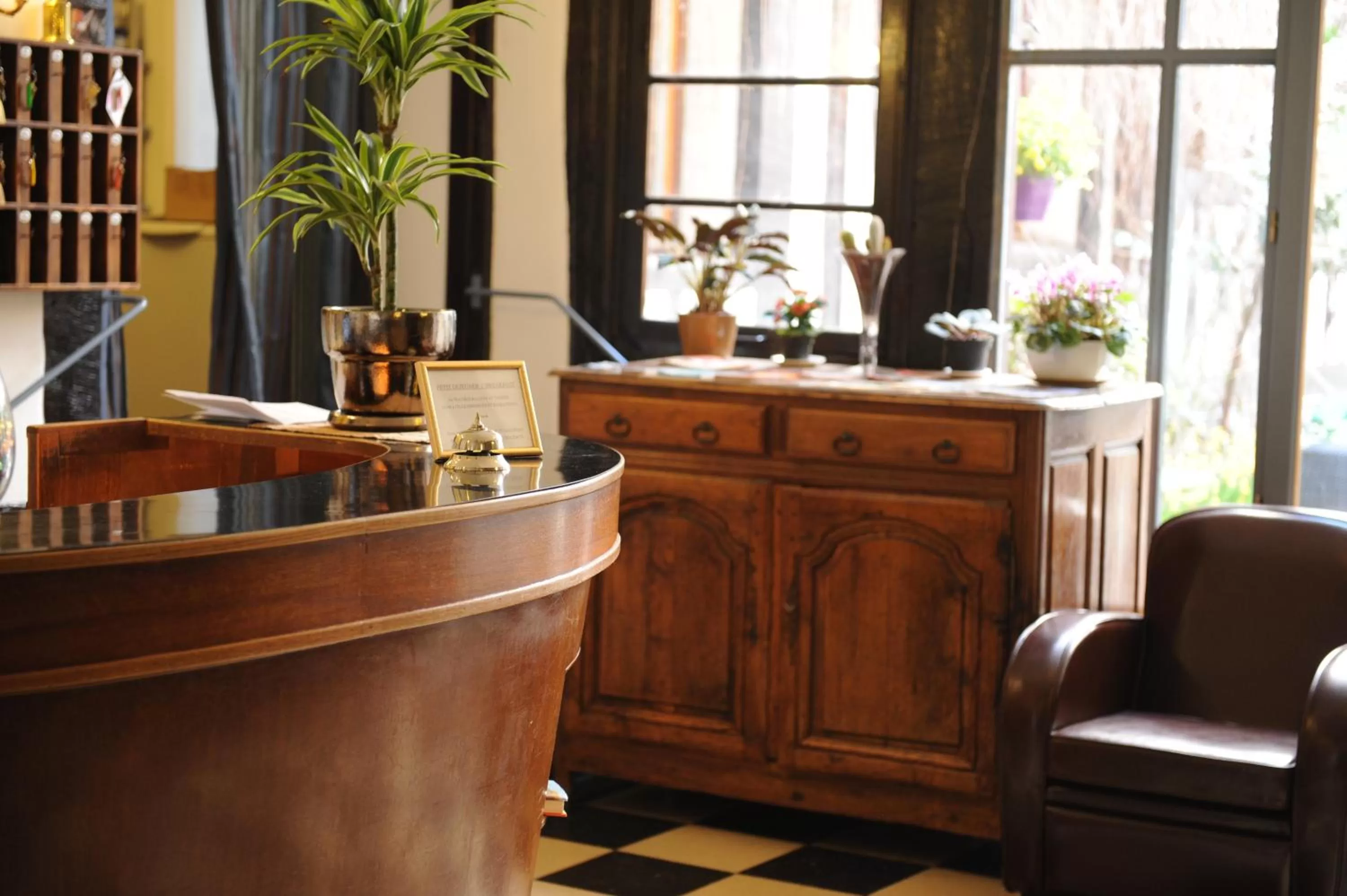 Lobby or reception in Hôtel De La Cathédrale