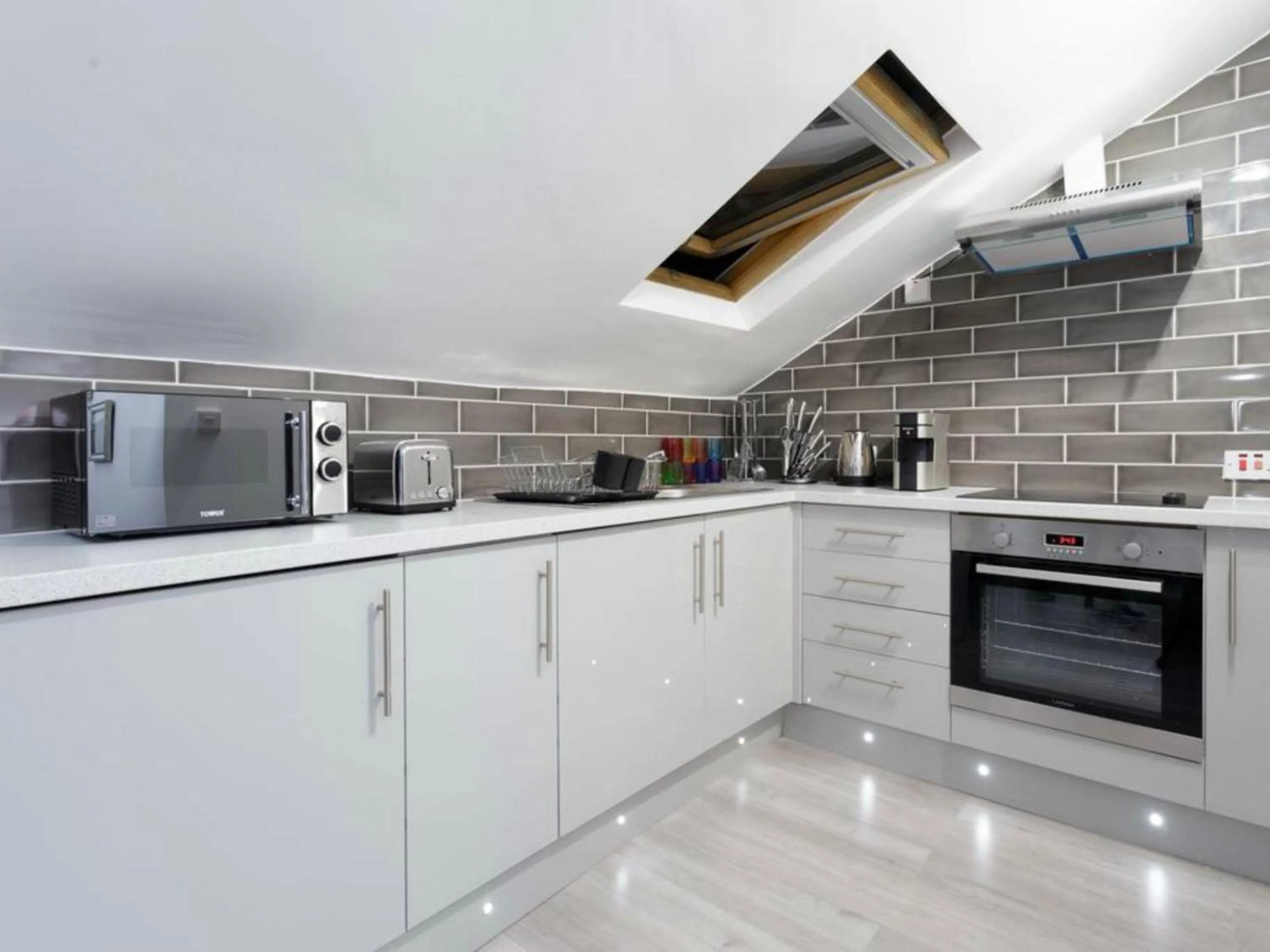 Kitchen or kitchenette in Live in Leeds Grange Apartments