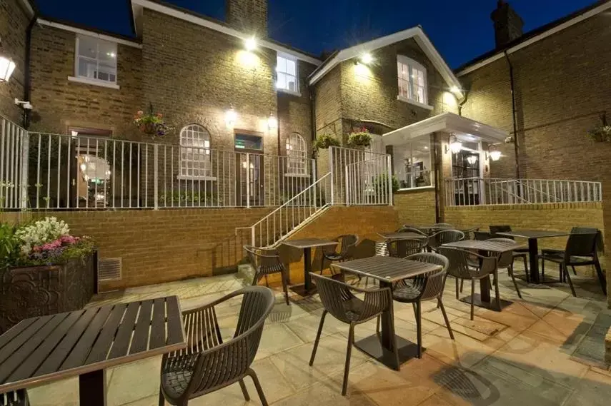 Patio, Restaurant/Places to Eat in The Golden Hope Wetherspoon