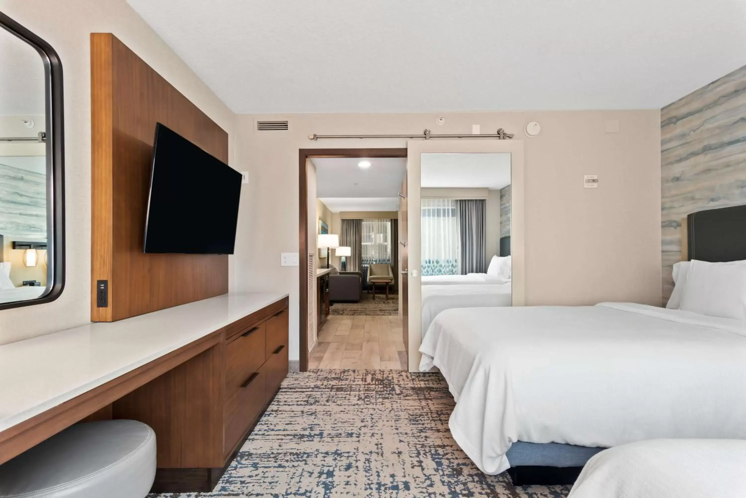 Bedroom, TV/Entertainment Center in Embassy Suites by Hilton Anaheim South
