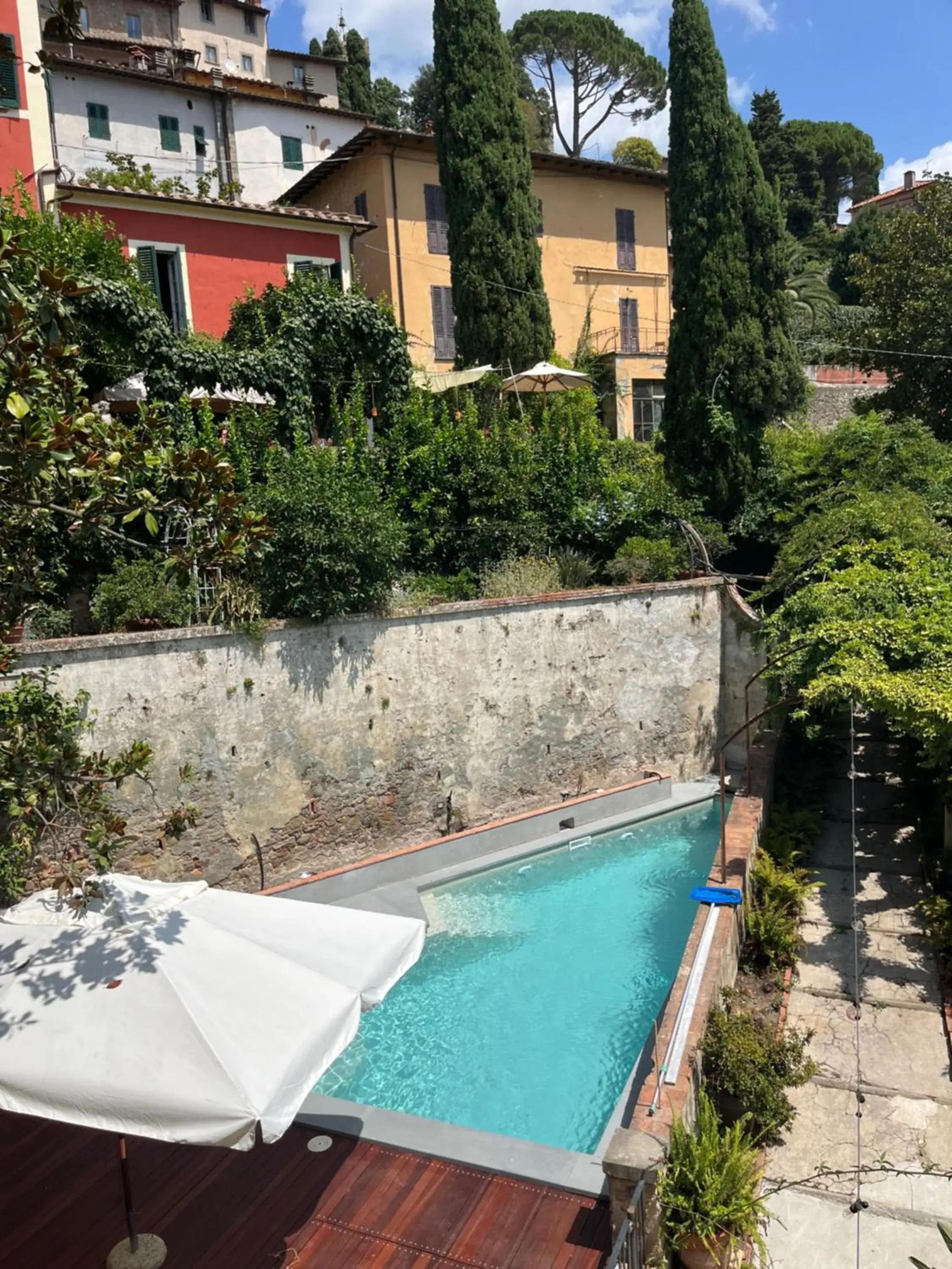 Property building, Pool View in Hotel Villa Sermolli