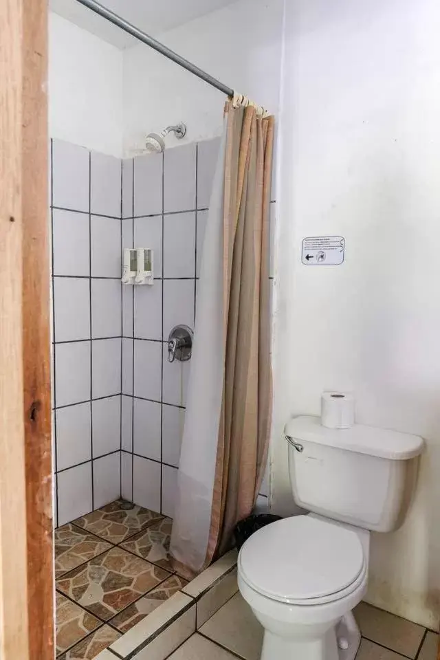 Bathroom in Mapi's Cabins